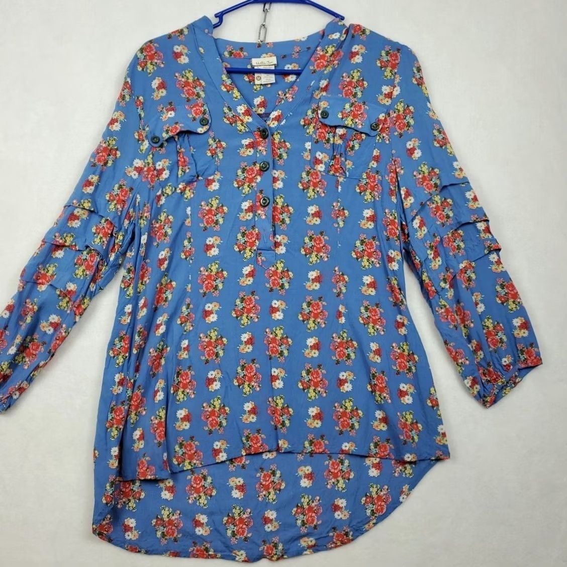 Vintage Matilda Jane Blue Floral 3/4 Sleeve Ruffle Boho Womens Top Blouse Tunic V-Neck Button 3/4 Sleeve Rayon Regular M Beige? Blue? Size M / US 6-8 / IT 42-44 - 3 Thumbnail