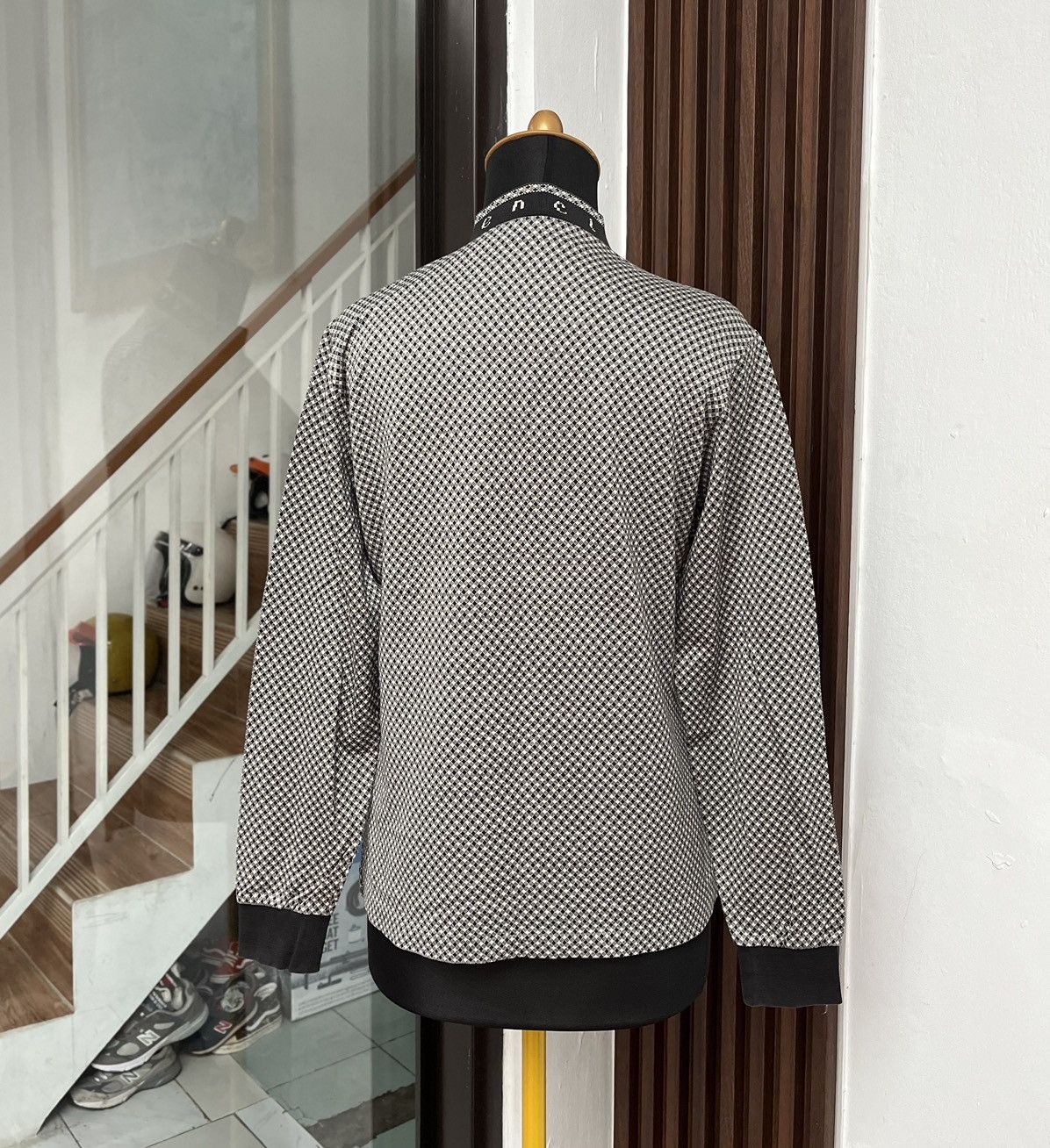 Balenciaga Vintage Balenciaga Polo Shirt Big Script Mandarin Collar Size M / US 6-8 / IT 42-44 - 3 Thumbnail