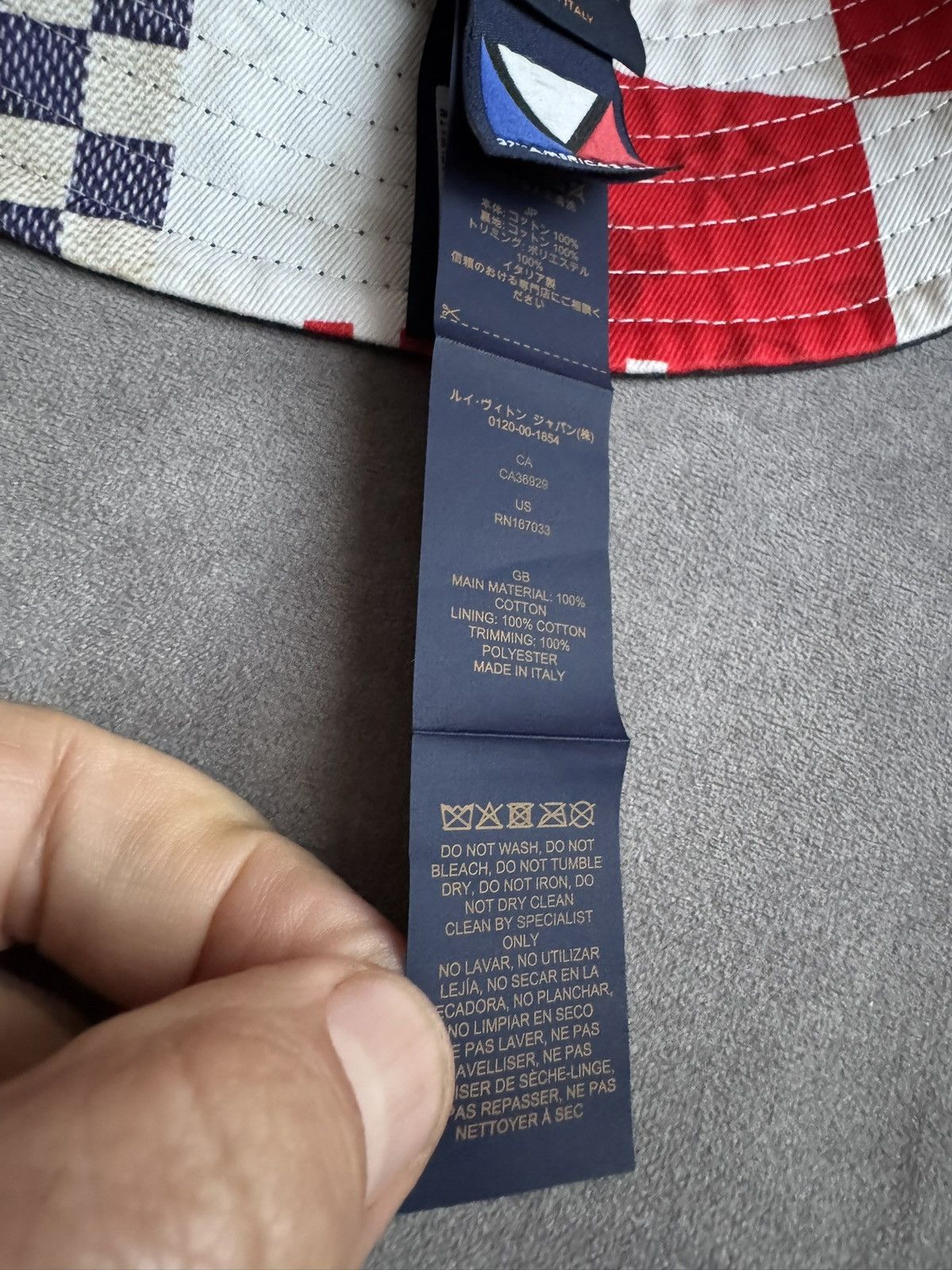 Louis Vuitton LOUIS VUITTON reversible bucket hat study description photos Size ONE SIZE - 6 Thumbnail