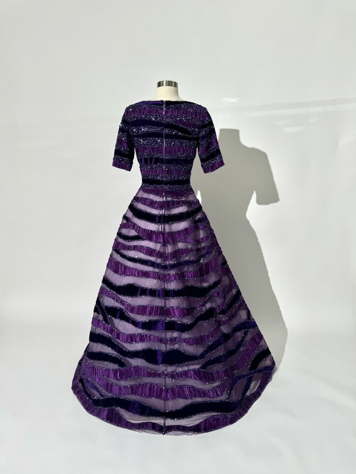 Other Preloved US 6 Haute Couture Antonios Velvet Evening Gown Size M / US 6-8 / IT 42-44 - 8 Thumbnail