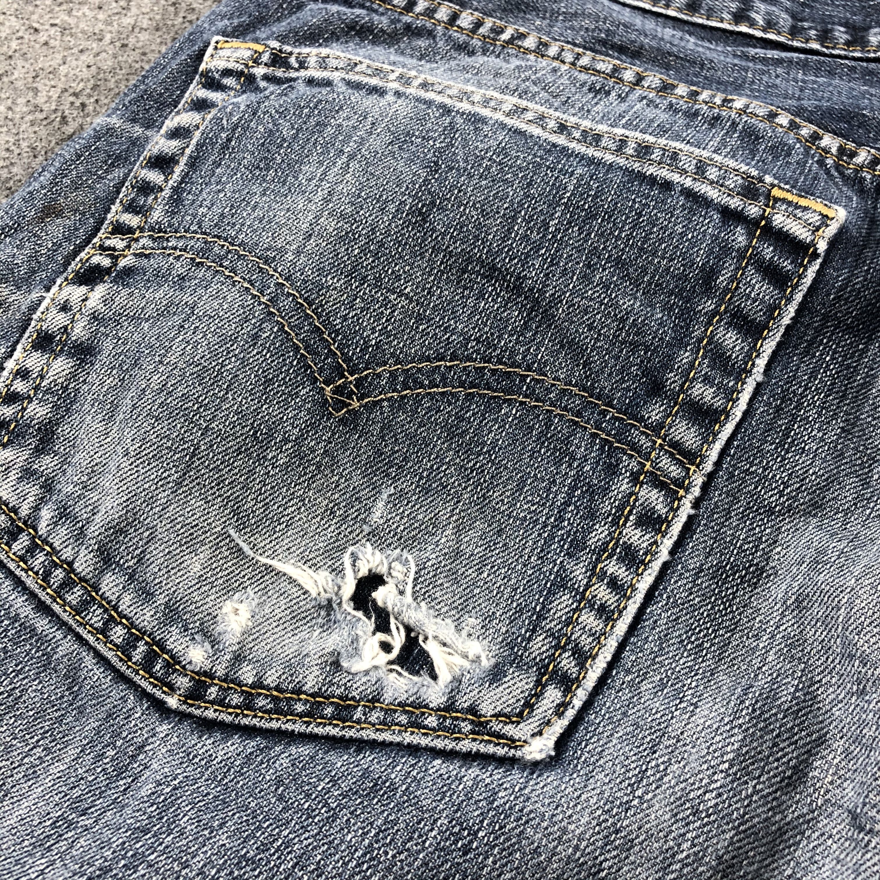 Levi's Vintage Faded Black Levis 514 Jeans-J2649 Size US 35 - 8 Thumbnail