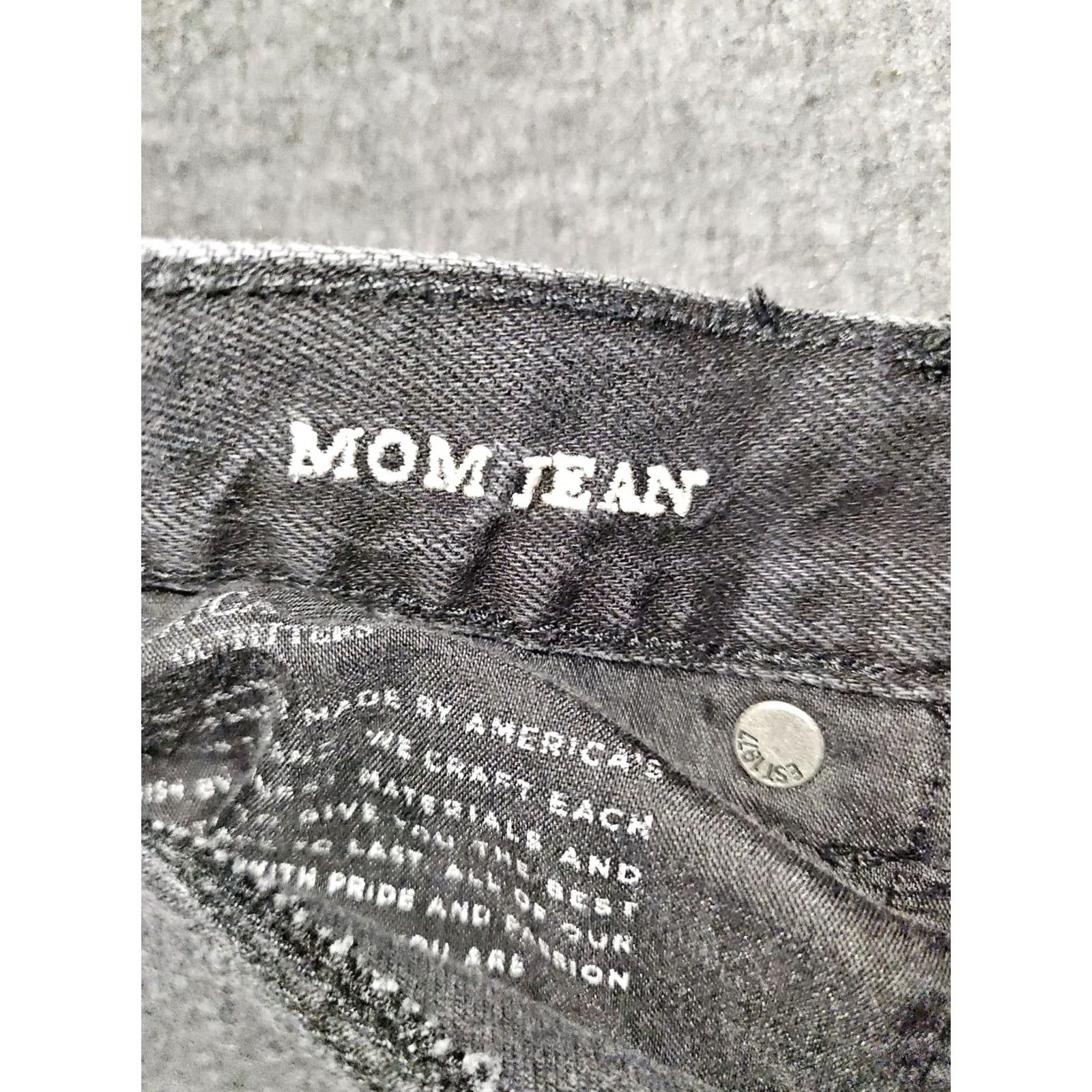 American Eagle Outfitters American Eagle Outfitters Mom Jeans Denim Black Distressed Stretch Mid 4 Regular 26 Inseam Women’s Regular Size 27" / US 4 / IT 40 - 3 Thumbnail