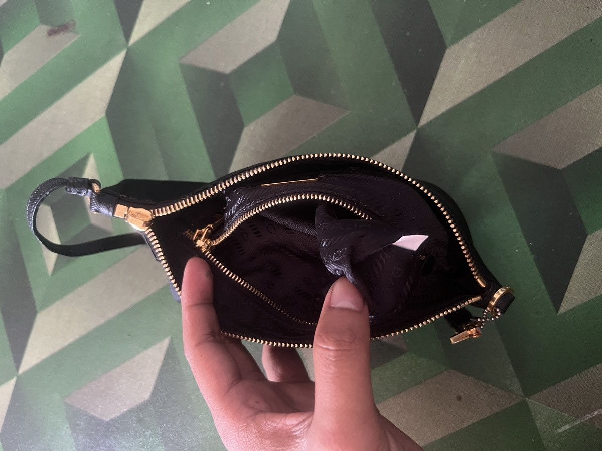Prada OFFER✅Authentic Prada Black Ponchete Size ONE SIZE - 9 Thumbnail
