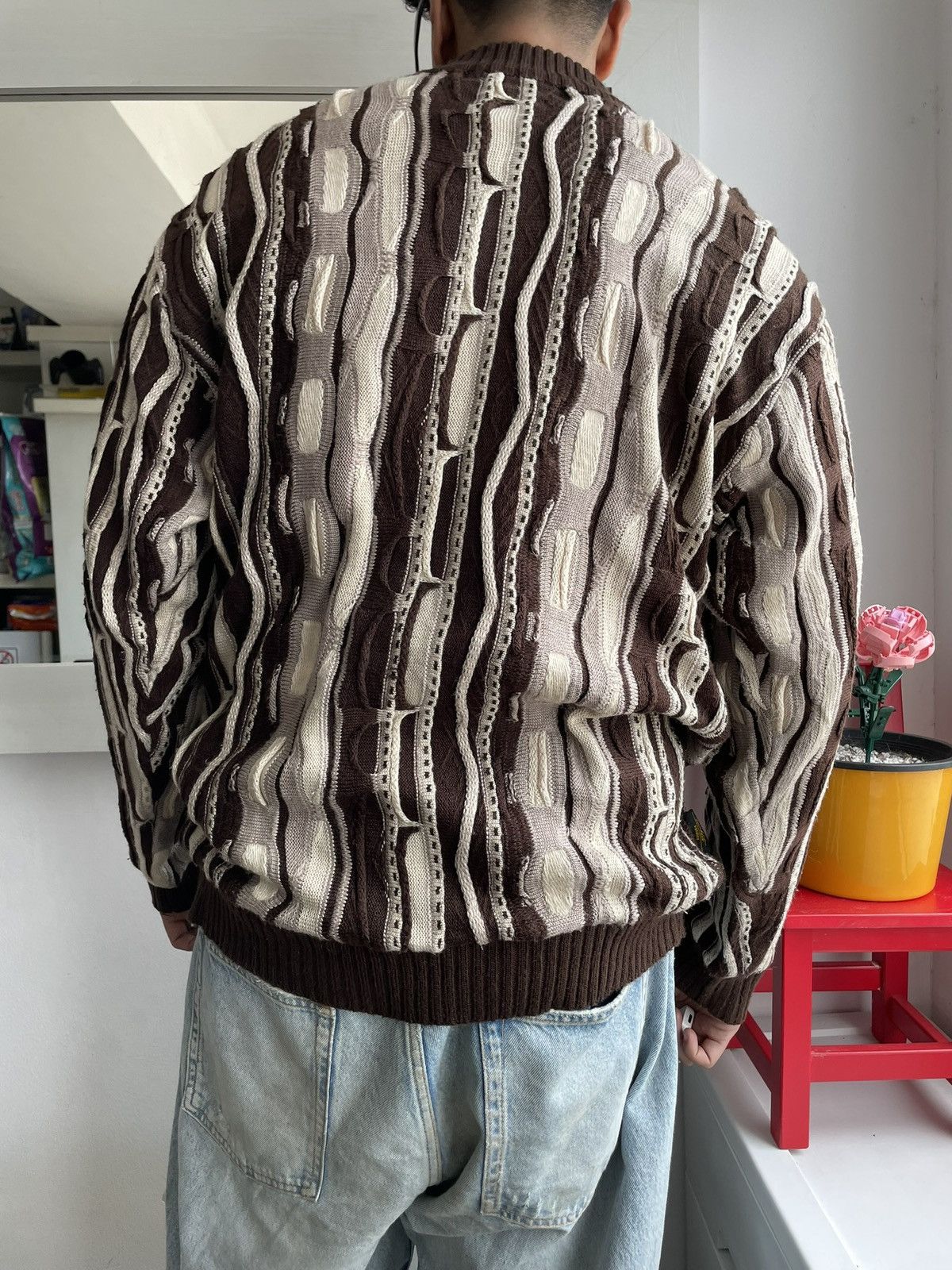 Vintage Vintage Rusia Knockout Signature 3D Cable Knit Sweater Size US XL / EU 56 / 4 - 2 Thumbnail