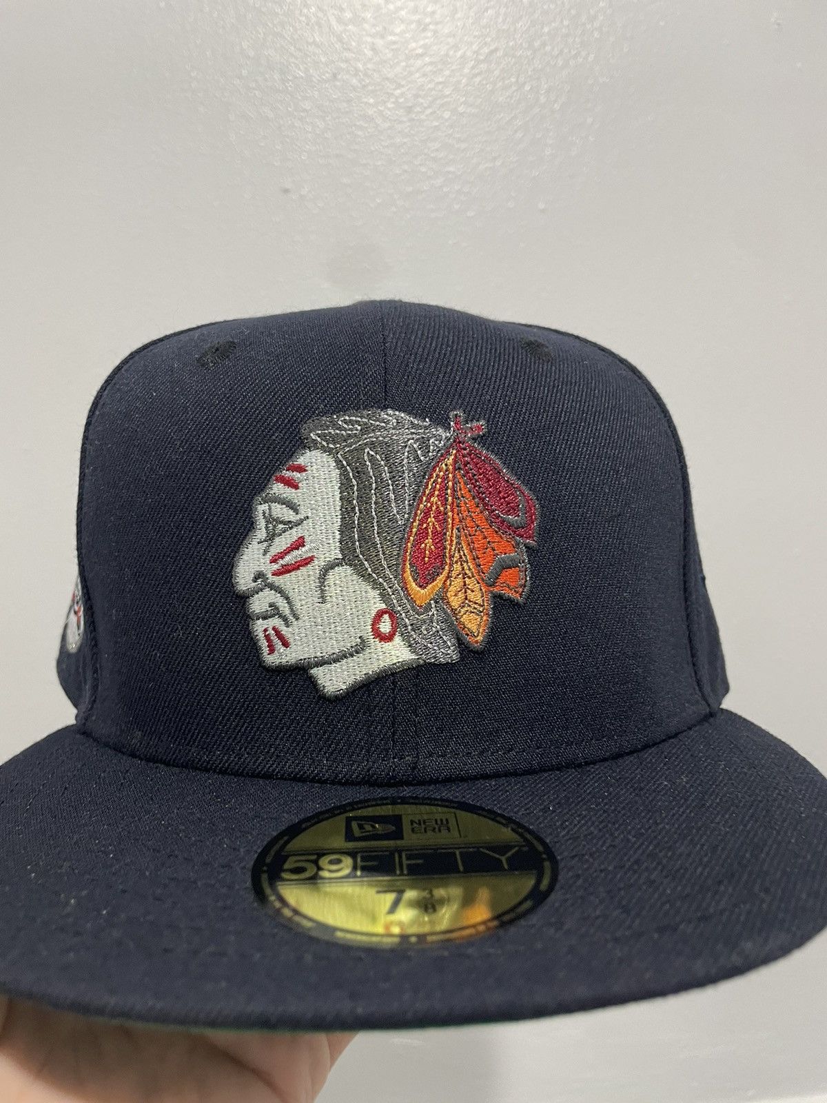 New Era Ecap city Chicago Blackhawks Chicago stadium size 7 3/8 new Size ONE SIZE - 2 Thumbnail