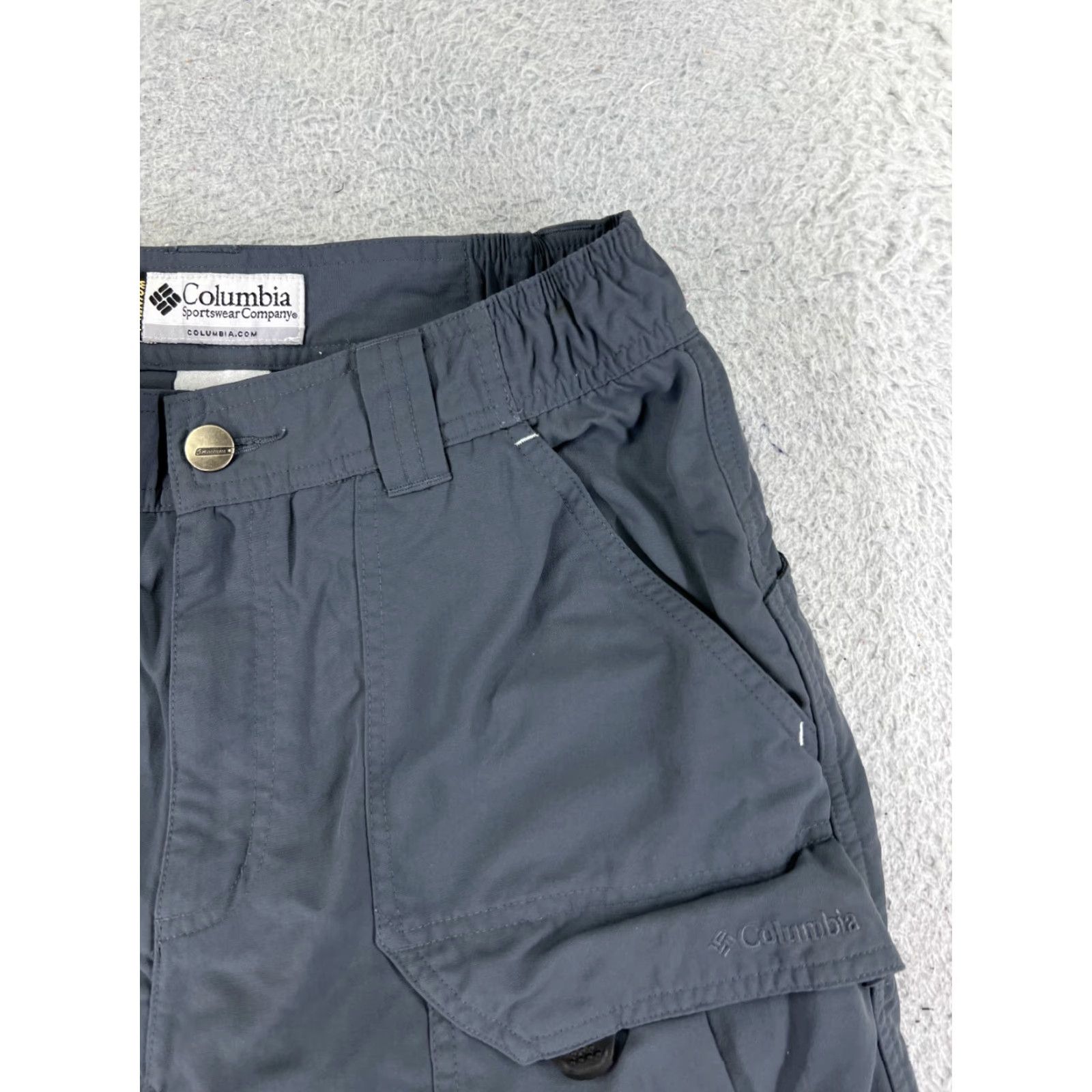 Vintage Columbia Cargo Shorts Men 30 Gray Nylon Zip Pockets Hiking, River, Kayak, Outdoor, 100% Nylon, Cargo, Regular Fit, Spring Summer Fall Winter, Gray Size US 30 / EU 46 - 7 Thumbnail