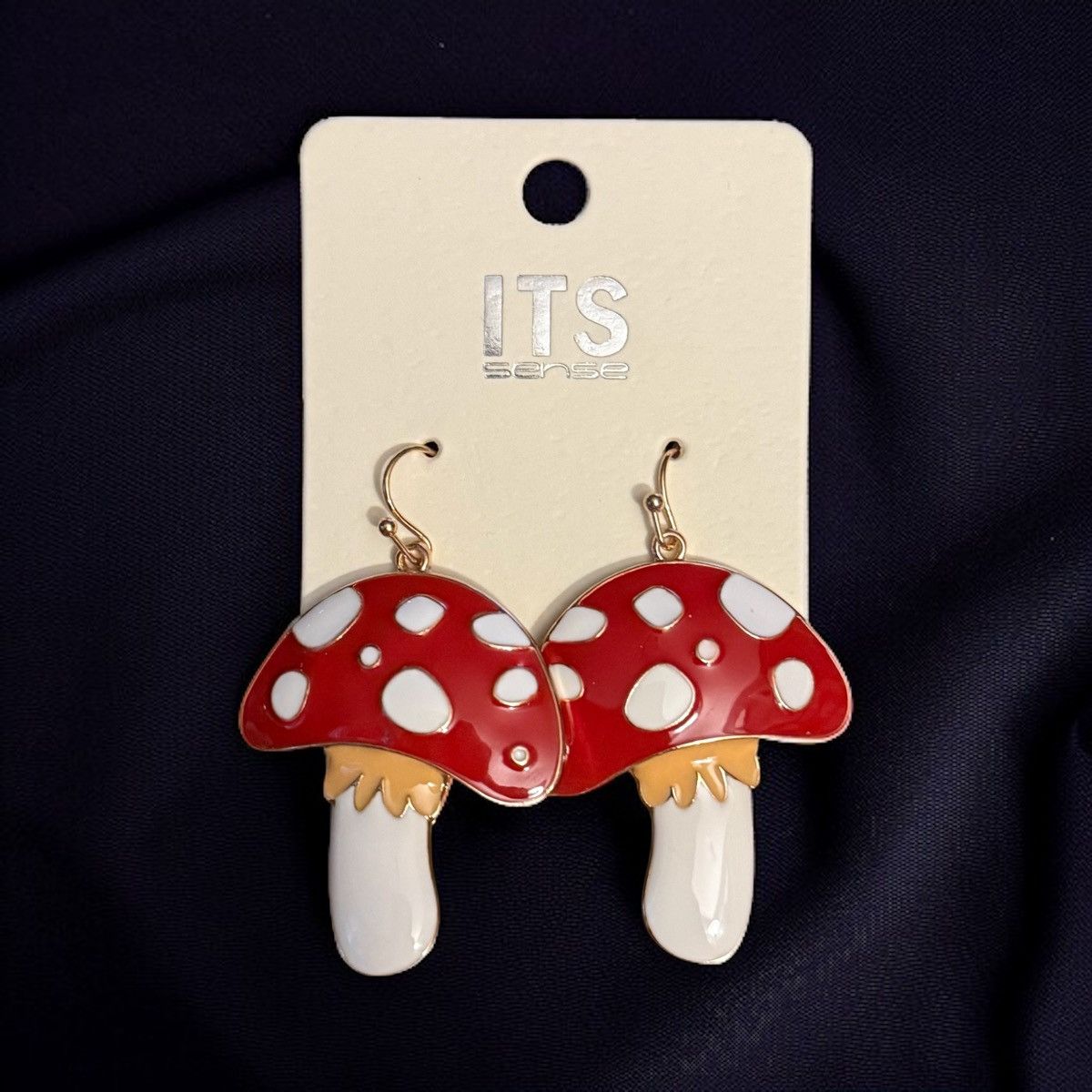 Other Red and white enamel mushroom dangle earrings Size ONE SIZE - 1 Thumbnail