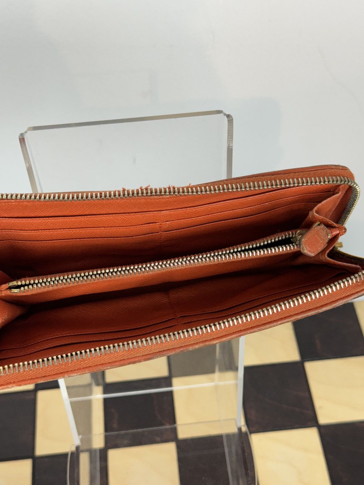 Prada Rare leather wallet Prada original streetwear luxury item Size ONE SIZE - 3 Thumbnail