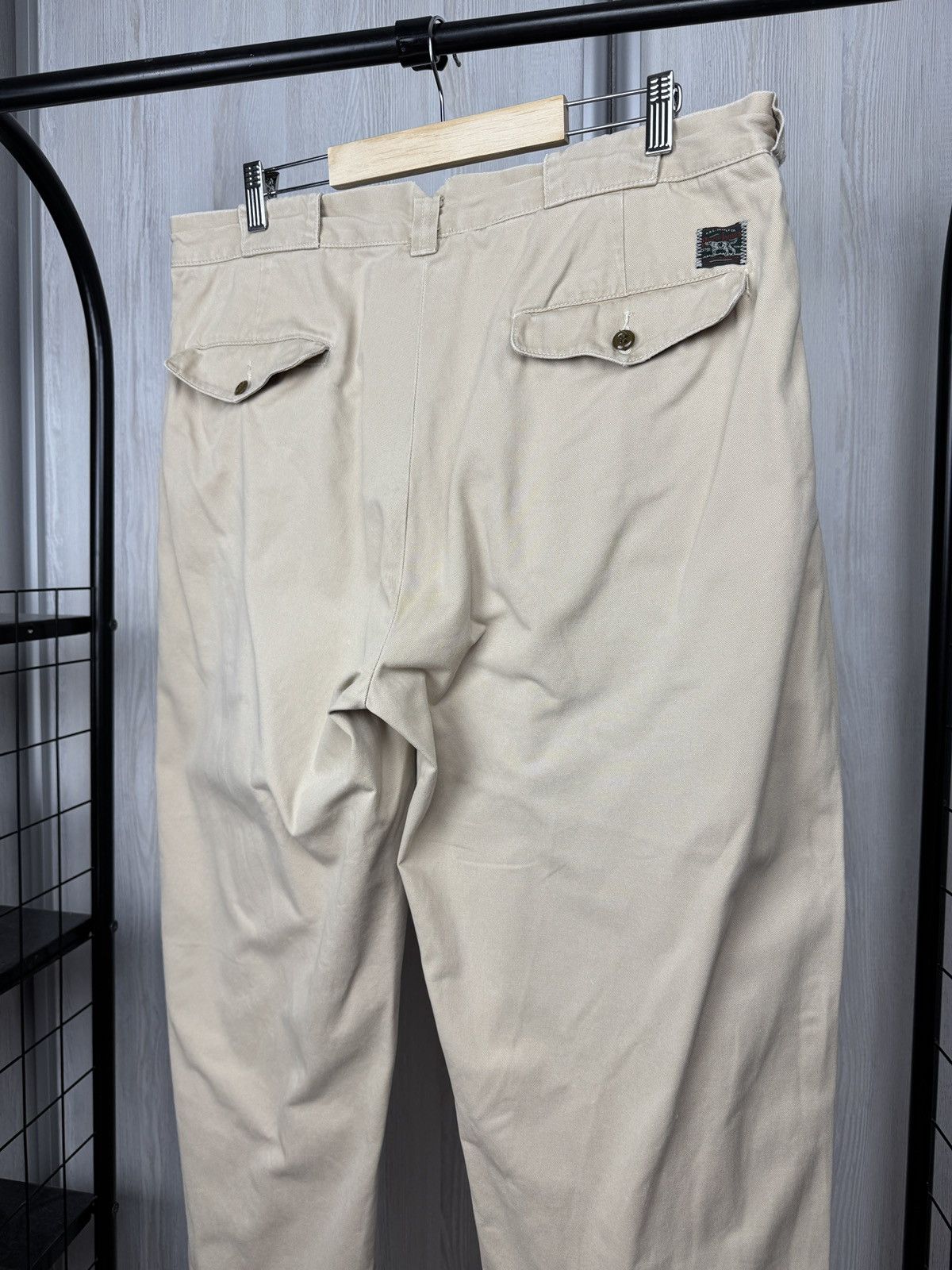 Polo Ralph Lauren Polo Ralph Lauren Outdoor Apparel beige chino pants Size US 36 / EU 52 - 2 Thumbnail