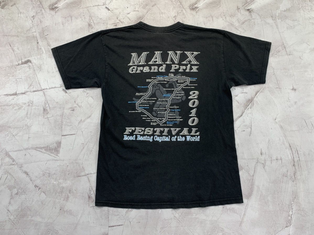 Vintage Mens vintage t shirt Isle of Man Size M Size US M / EU 48-50 / 2 - 8 Thumbnail