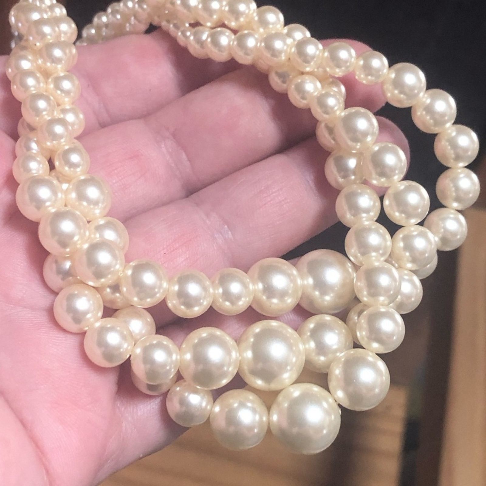 Vintage Vintage Roman triple twisted graduated cream pearl necklace Size ONE SIZE - 7 Thumbnail