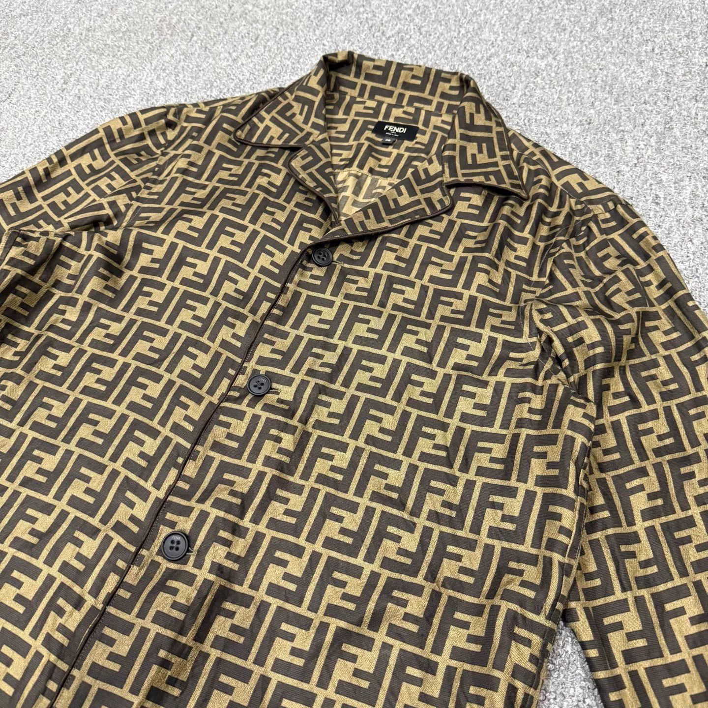 Fendi Fendi allover print silk long-sleeve shirt 38 Mint Size S / US 4 / IT 40 - 3 Thumbnail
