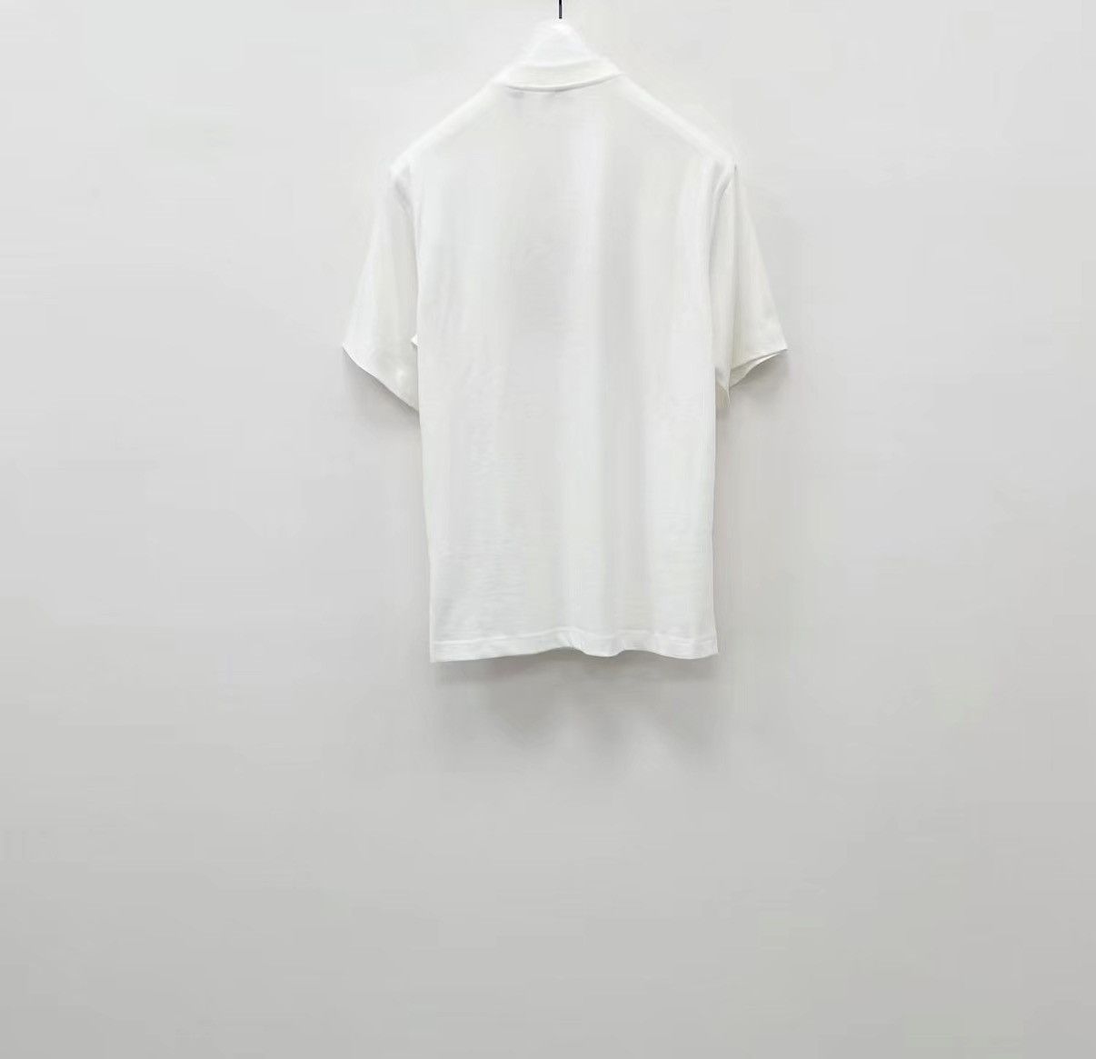Burberry BURBERRY 100% Cotton Embroidered Short Sleeve T-shirt J30 Size US S / EU 44-46 / 1 - 6 Thumbnail