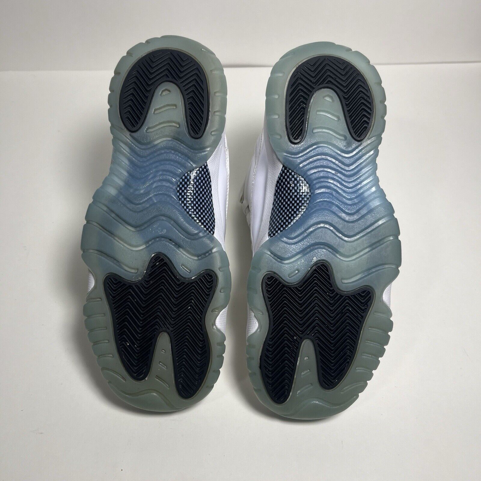 Jordan Brand Size 5.5Y, 7 W- Jordan 11 Retro High Legend Blue Size US 7 / IT 37 - 6 Thumbnail