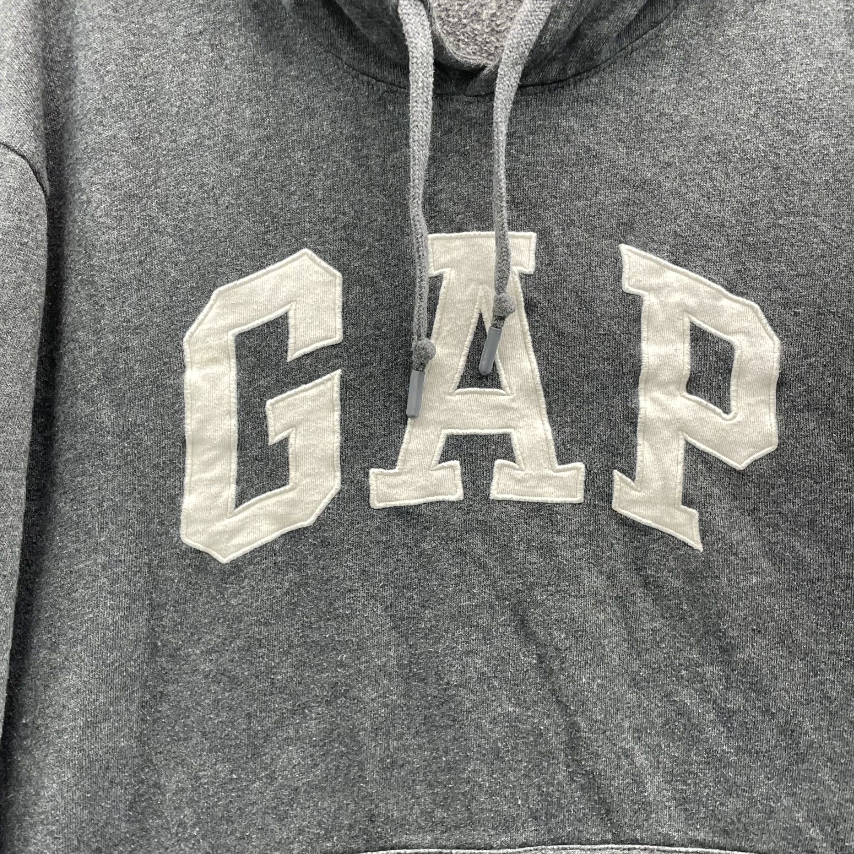 Gap VINTAGE Gap Hoodie Large Gray Sportswear Retro Academia Surf Skateboard Y2k 90's Preppy Shirt Mens Lace? Size US L / EU 52-54 / 3 - 3 Thumbnail