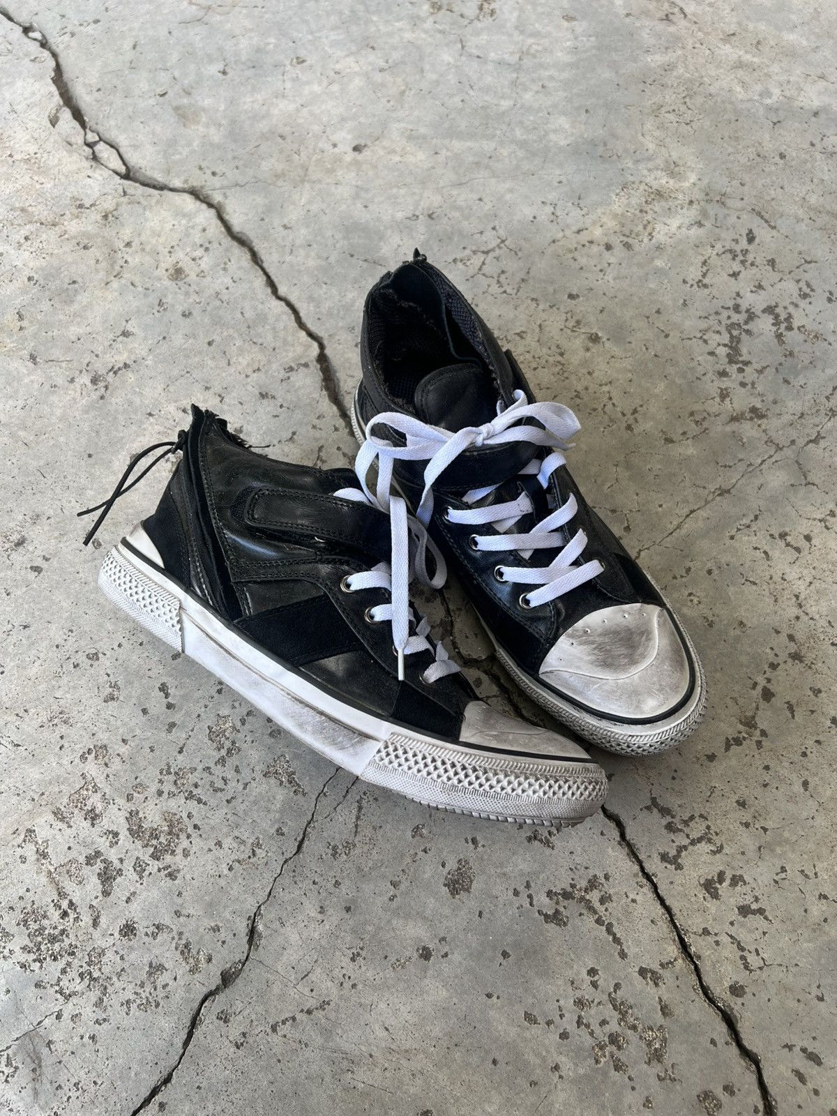 semanticdesign Semantic Design Sneakers Zip Up // Distressed Size US 9.5 / EU 42-43 - 2 Thumbnail