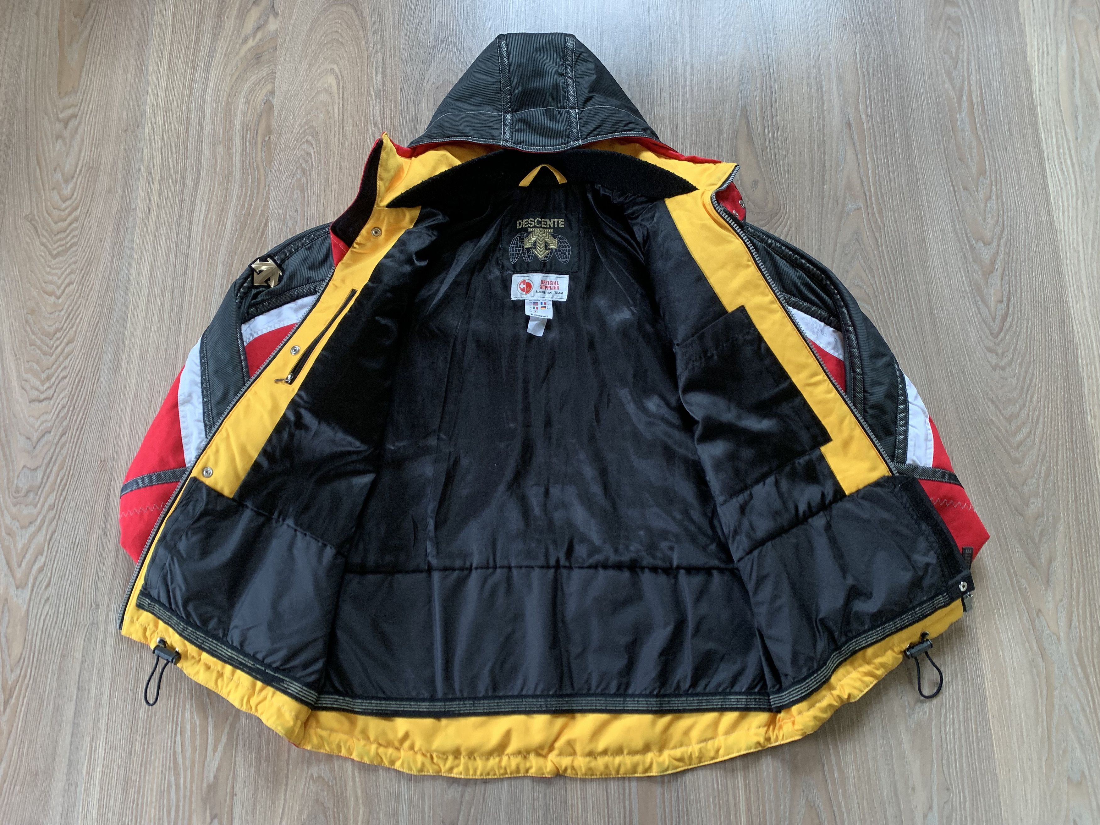 Vintage Descente Suisse Ski Team Winter Ski Jacket