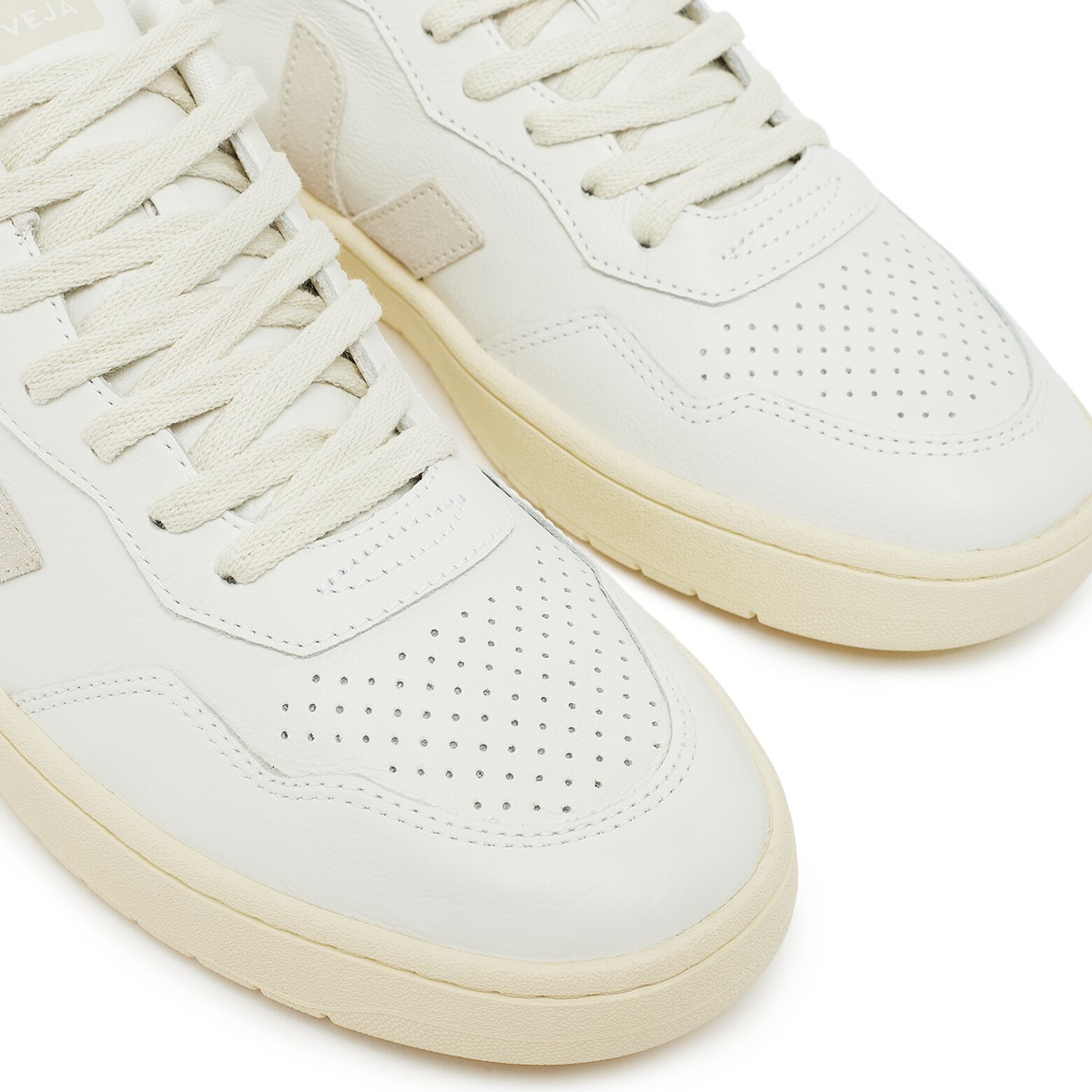 Veja Veja V-90 O.T Leather White Natural VD2003655A US 9 EU 40 Size US 9 / IT 39 - 5 Thumbnail