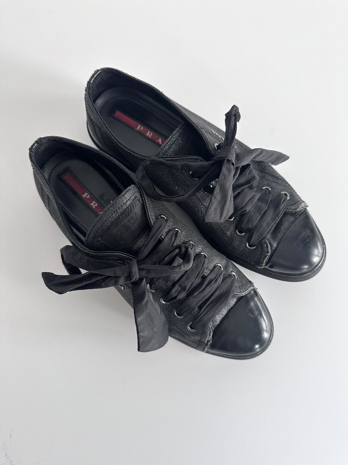 Prada 00s Prada Black Leather Glitter Low Trainers Shoes 37,5 Eu Size US 6.5 / IT 36.5 - 9 Thumbnail