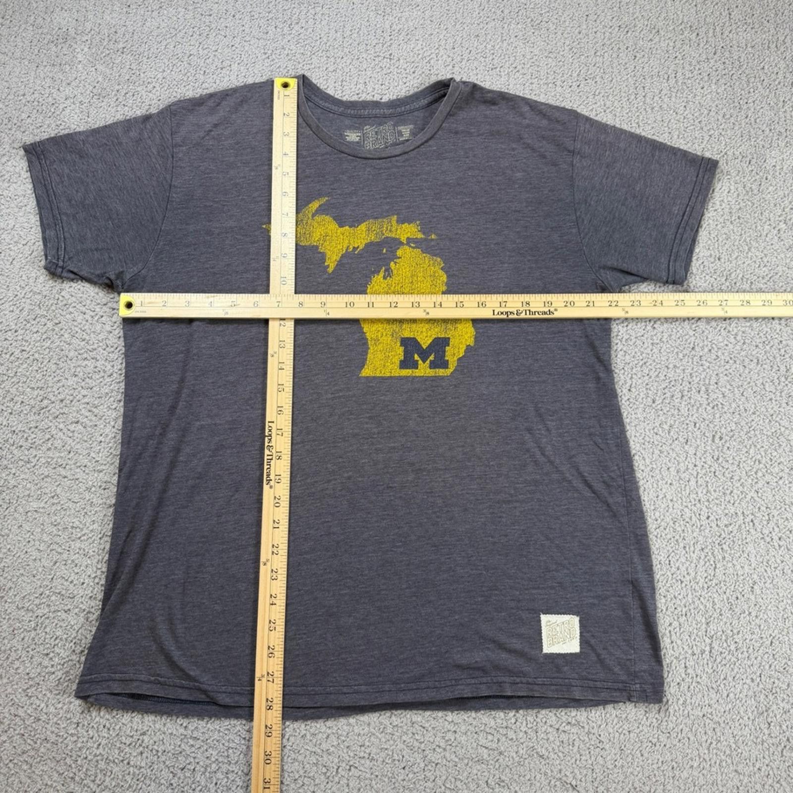 Other Michigan Wolverines T Shirt Mens XL Gray Made in USA Size US XL / EU 56 / 4 - 2 Thumbnail