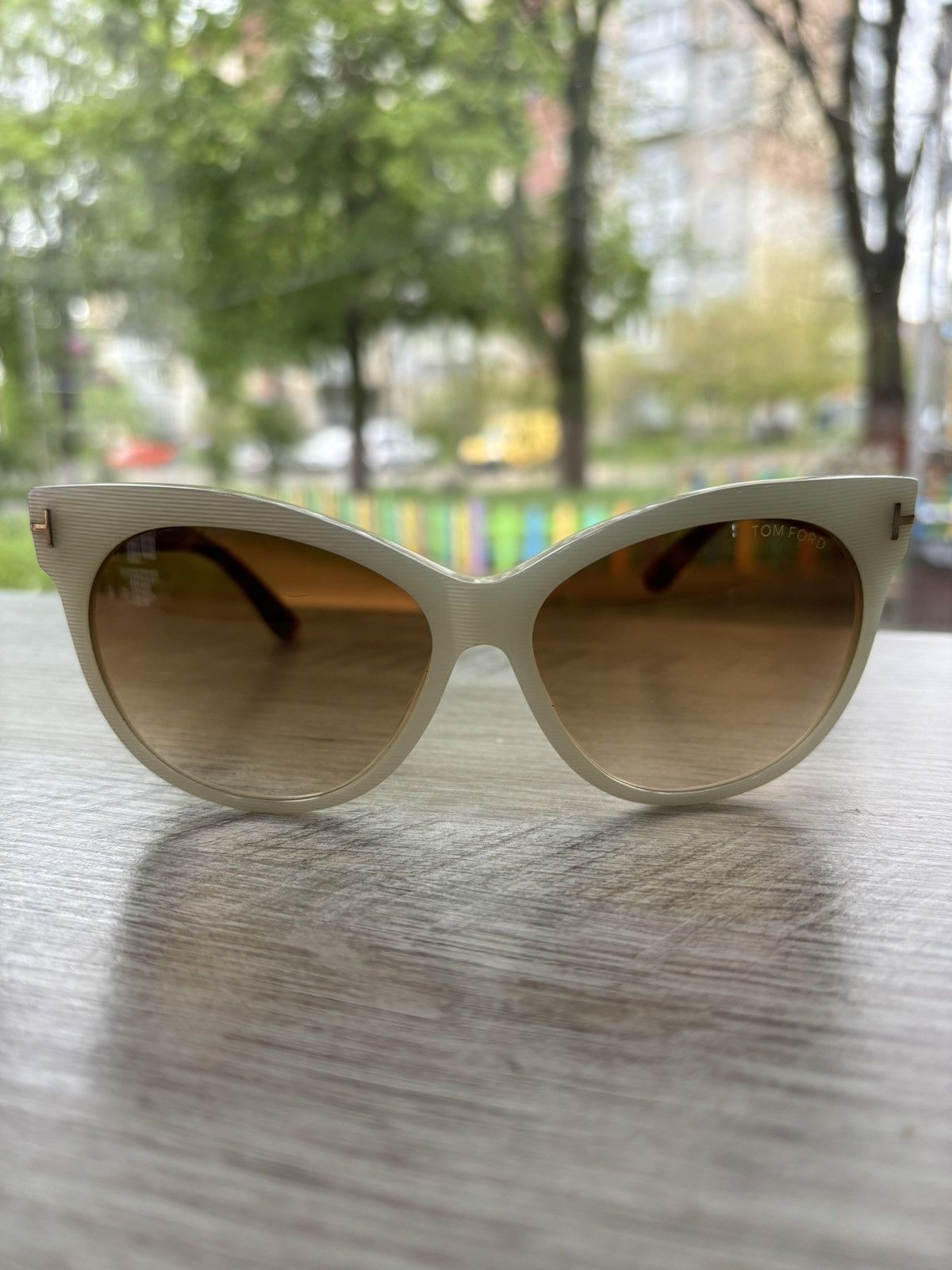 Designer × Tom Ford Tom Ford Sunglasses SASKIA TF330 Cat Eye Size ONE SIZE - 1 Thumbnail