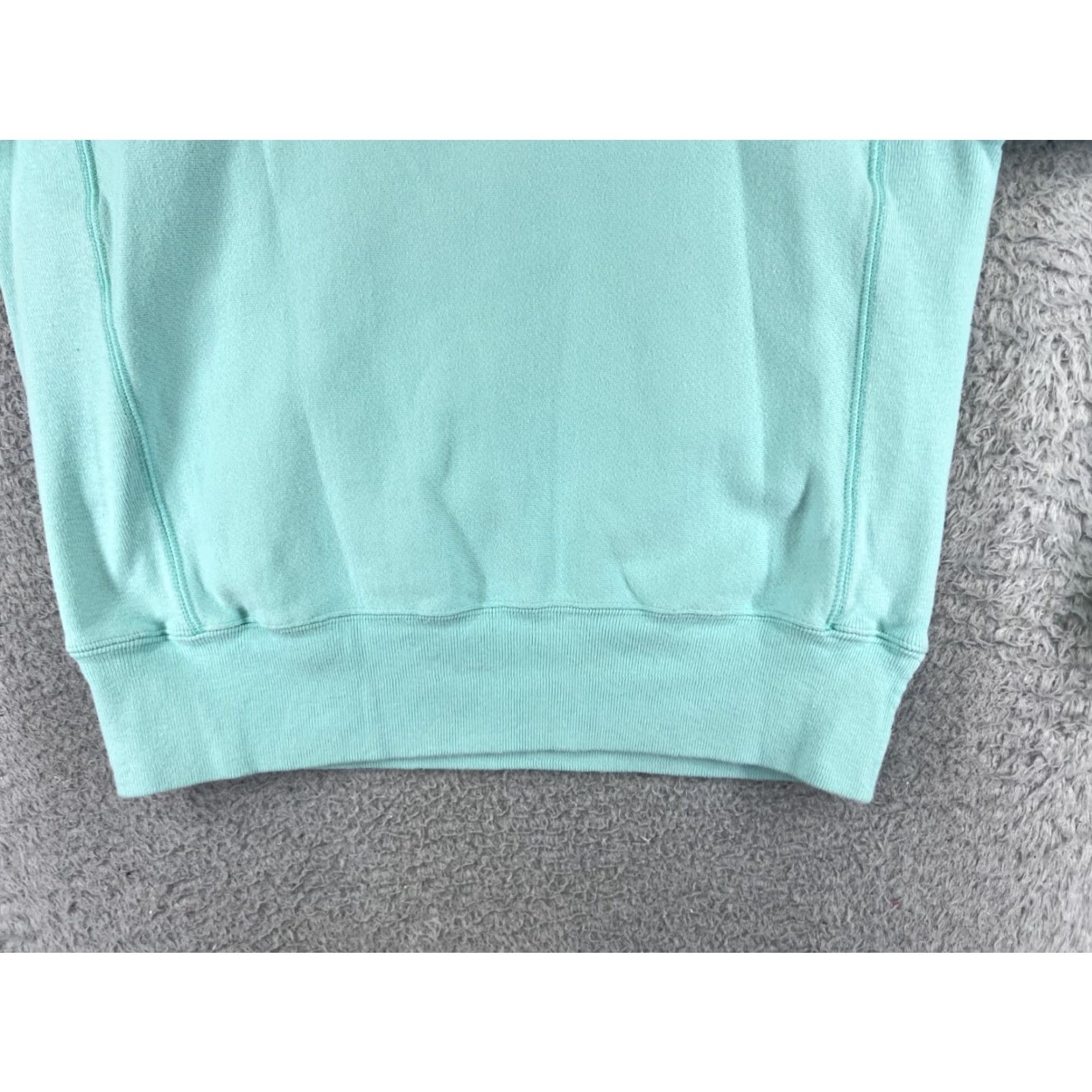 Champion VINTAGE Champion Sweater Womens Small Green Reverse Weave Crew Neck Stains Cotton Blend Jersey Logo Pullover Sports 90s Womens Size S / US 4 / IT 40 - 5 Thumbnail