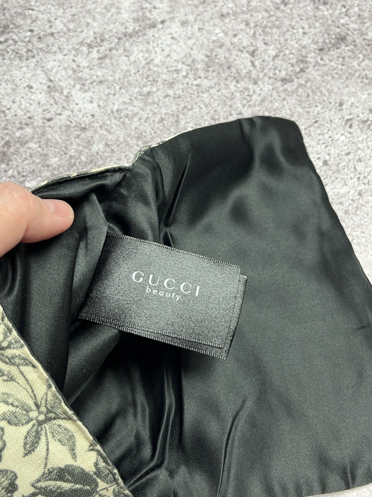 Gucci Linen Gucci Beauty Cosmetic Bag Size ONE SIZE - 8 Thumbnail