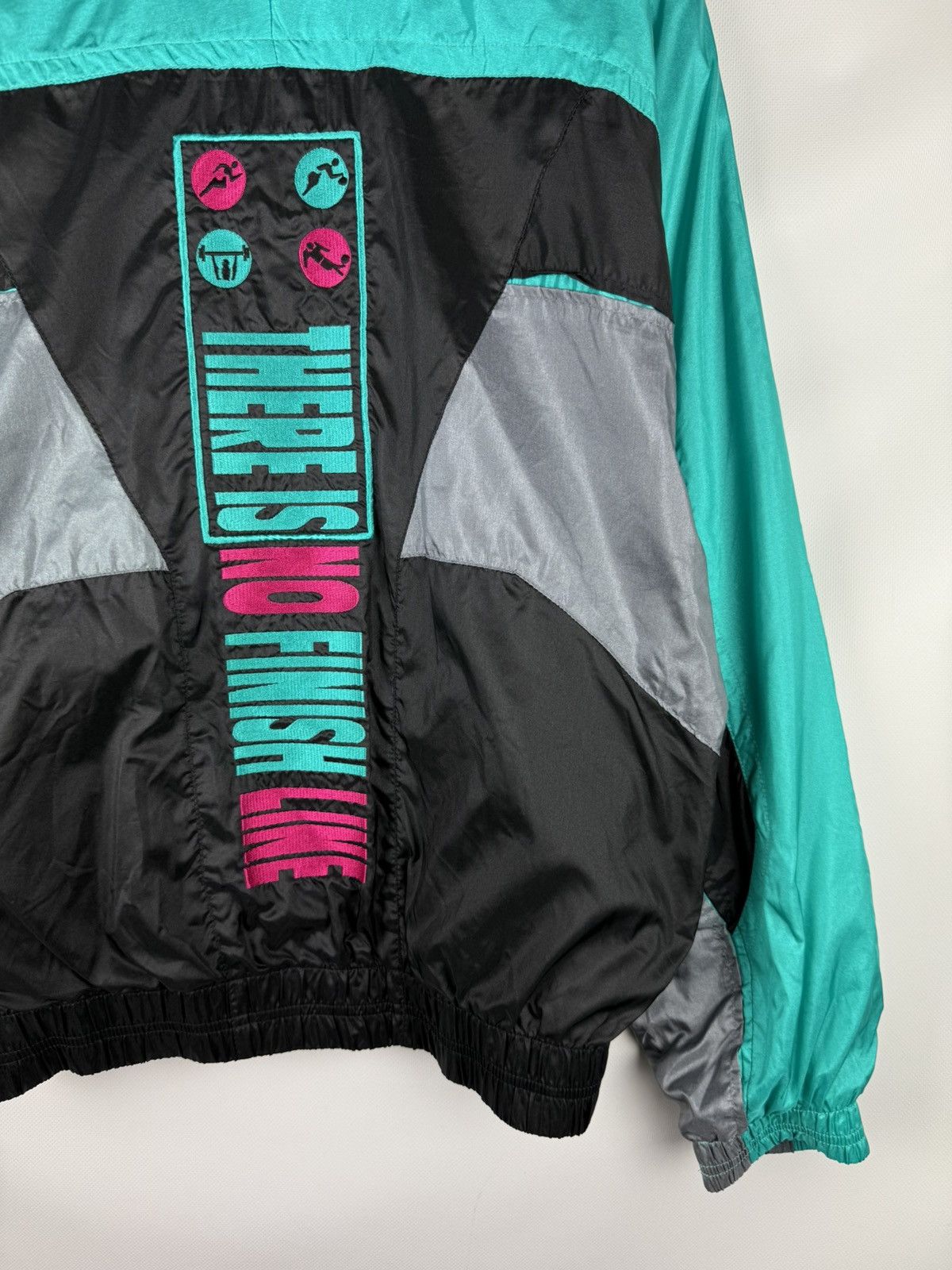 Nike Nike Vintage Men’s Nylon Full Zip Windbreaker Jacket Size S Size US S / EU 44-46 / 1 - 20 Thumbnail