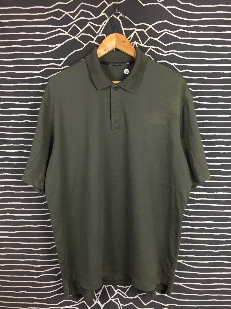 Jil Sander × Uniqlo Jil Sander +J Uniqlo Olive Green Minimalist Polo Tee Size XL Size US XL / EU 56 / 4 - 1 Thumbnail