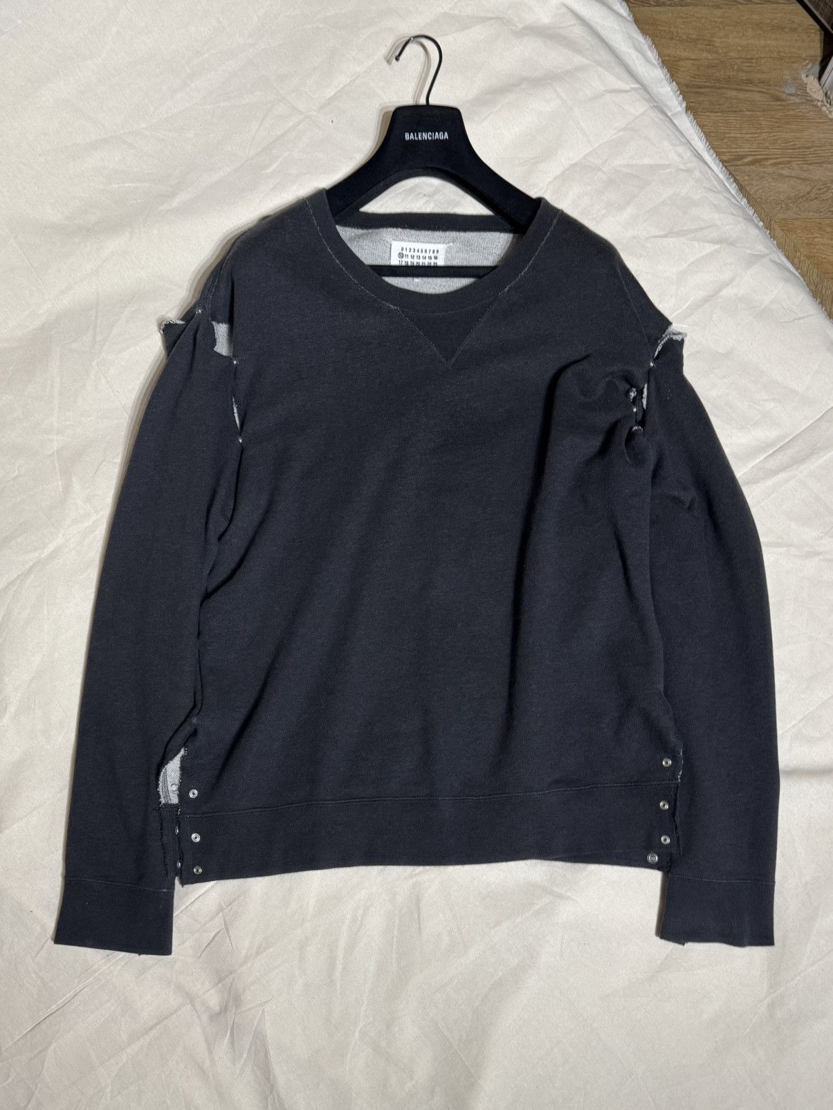 スウェット・トレーナー MAISON MARGIELA GRAPHITE COTTON OVERSIZE SWEATSHIRT Maison Margiela Graphite Cotton Oversize Sweatshirt | Grailed