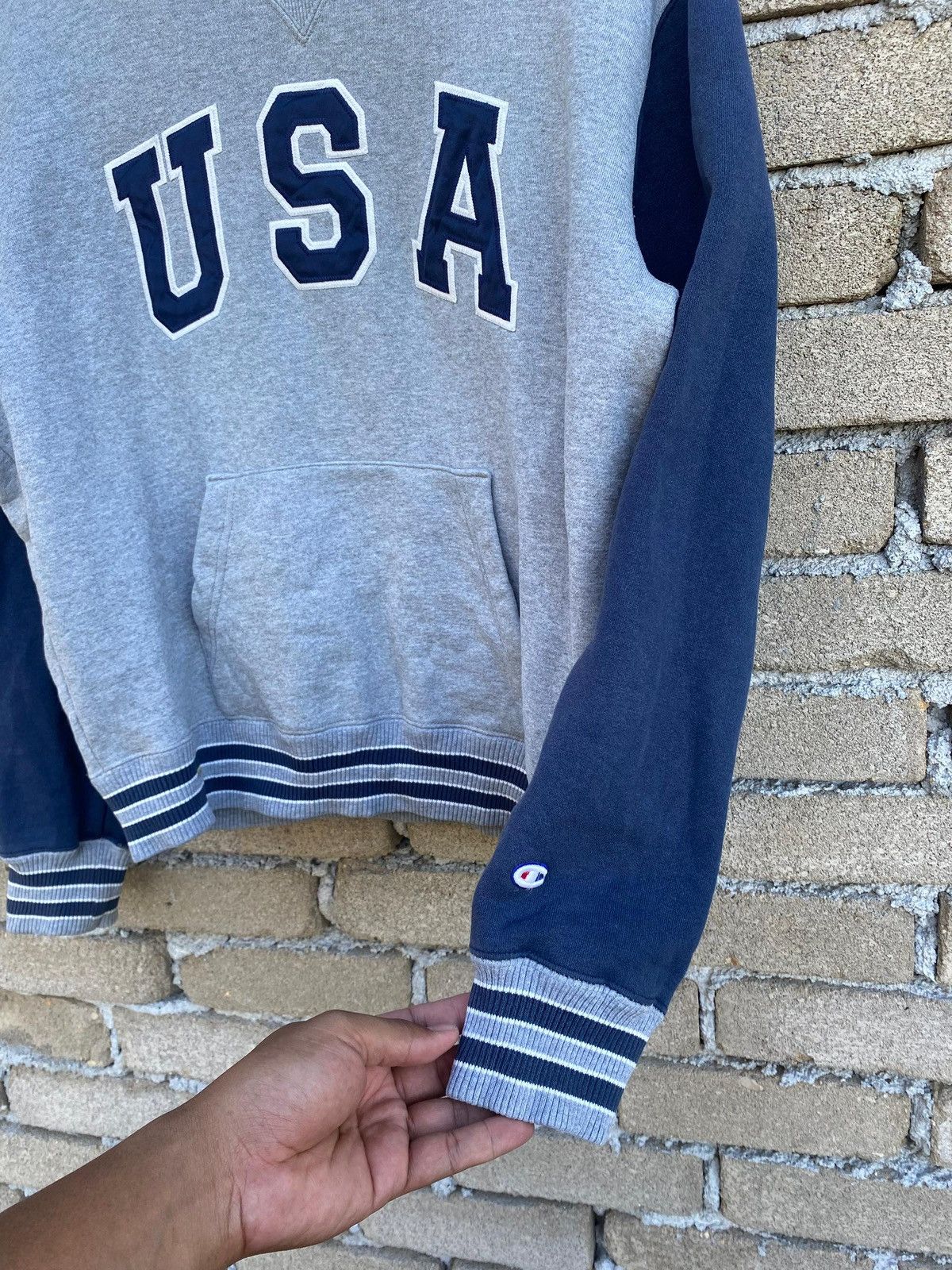 Champion Vintage Champion USA Spellout Crewneck Sweatshirt Size US L / EU 52-54 / 3 - 3 Thumbnail