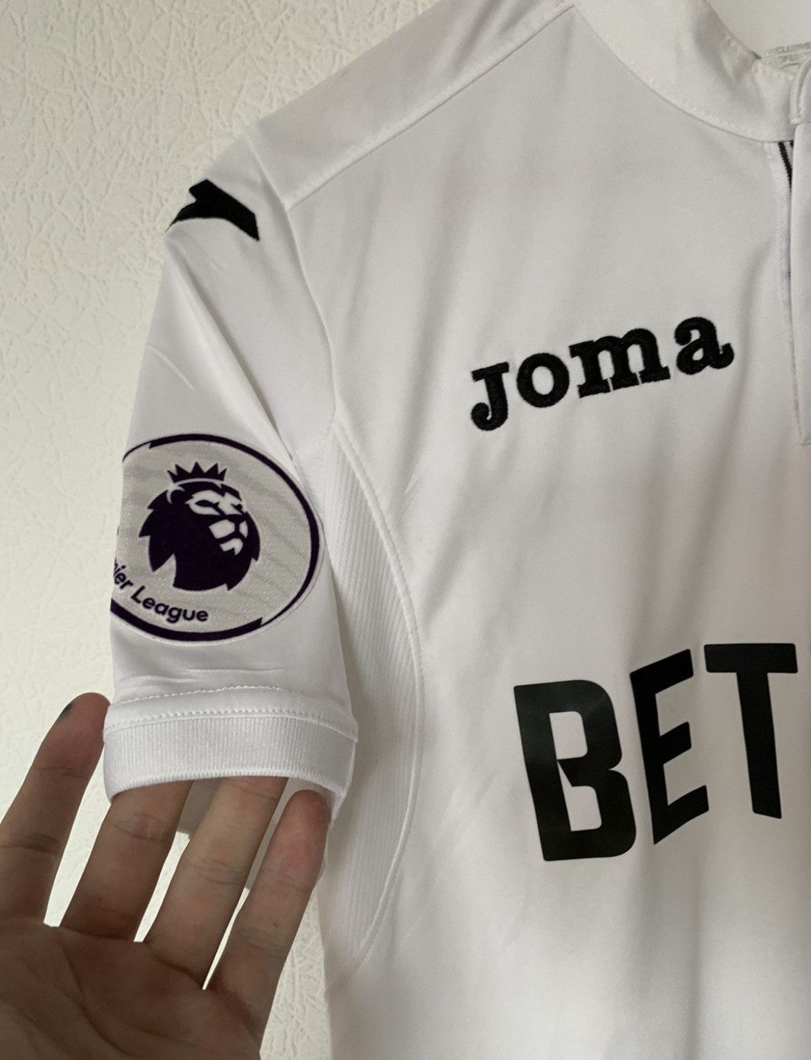 Joma SWANSEA CITY JOMA 2016/2017 HOME KIT SOCCER JERSEY BETEAST Size US S / EU 44-46 / 1 - 3 Thumbnail