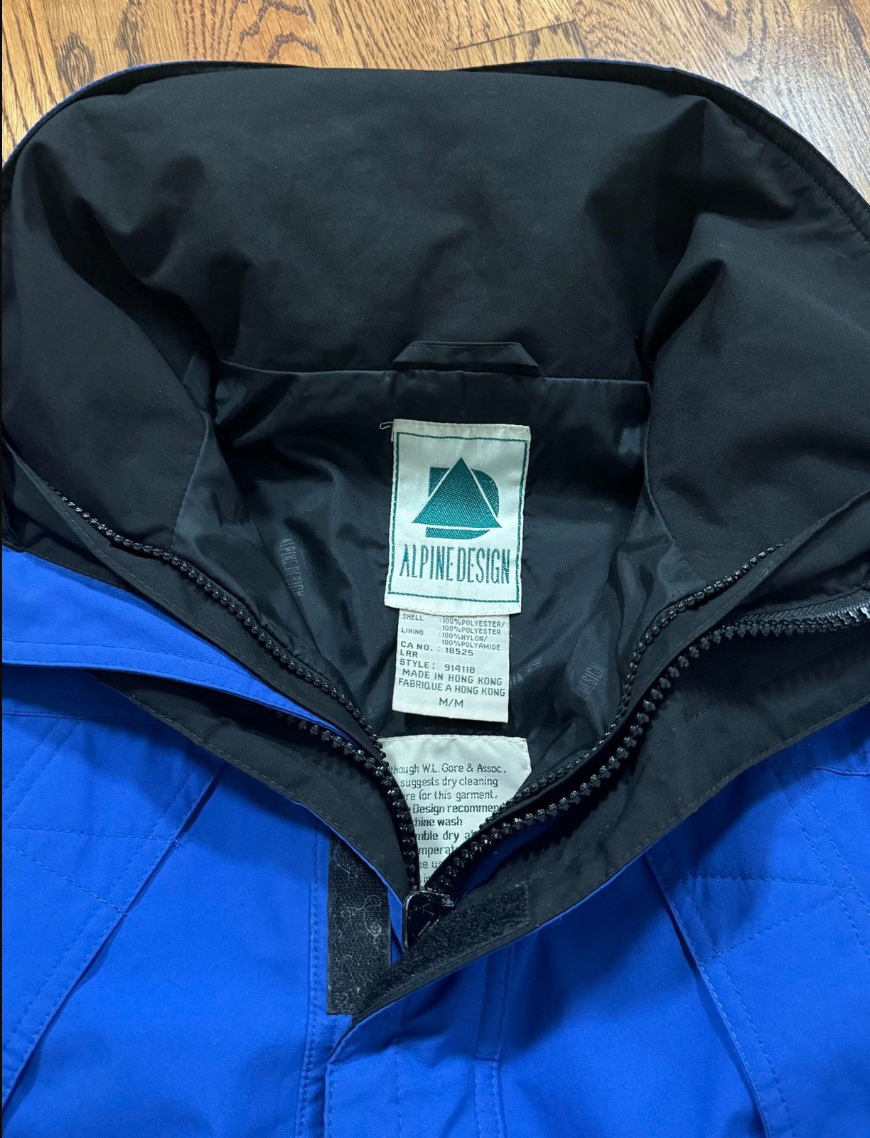 Vintage Vintage Alpine Design Gore-Tex Blue Jacket (Size M) Size US M / EU 48-50 / 2 - 4 Thumbnail