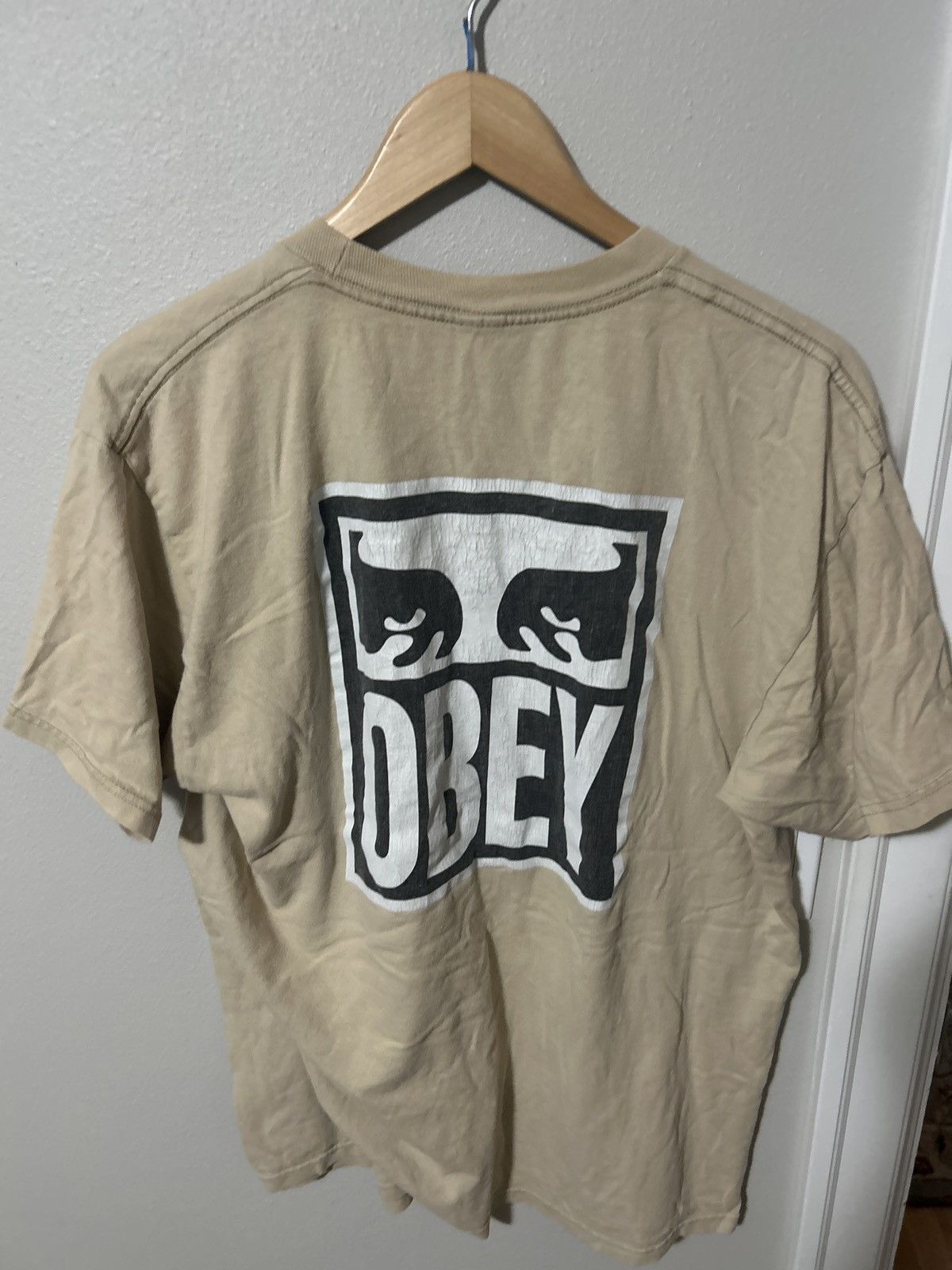 Obey OBEY Tee - Beige Size US L / EU 52-54 / 3 - 1 Thumbnail