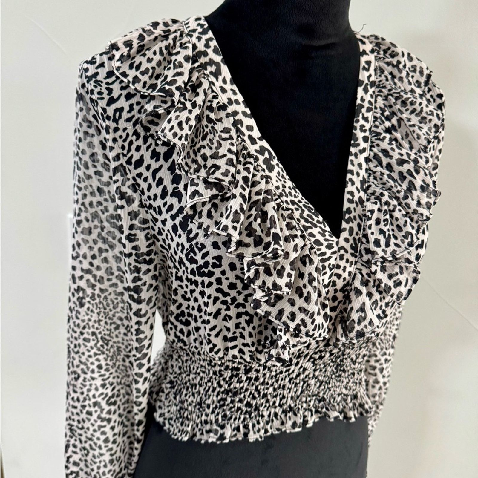 Zara Zara Black and White Animal Print Blouse size XS Size XS / US 0-2 / IT 36-38 - 7 Thumbnail