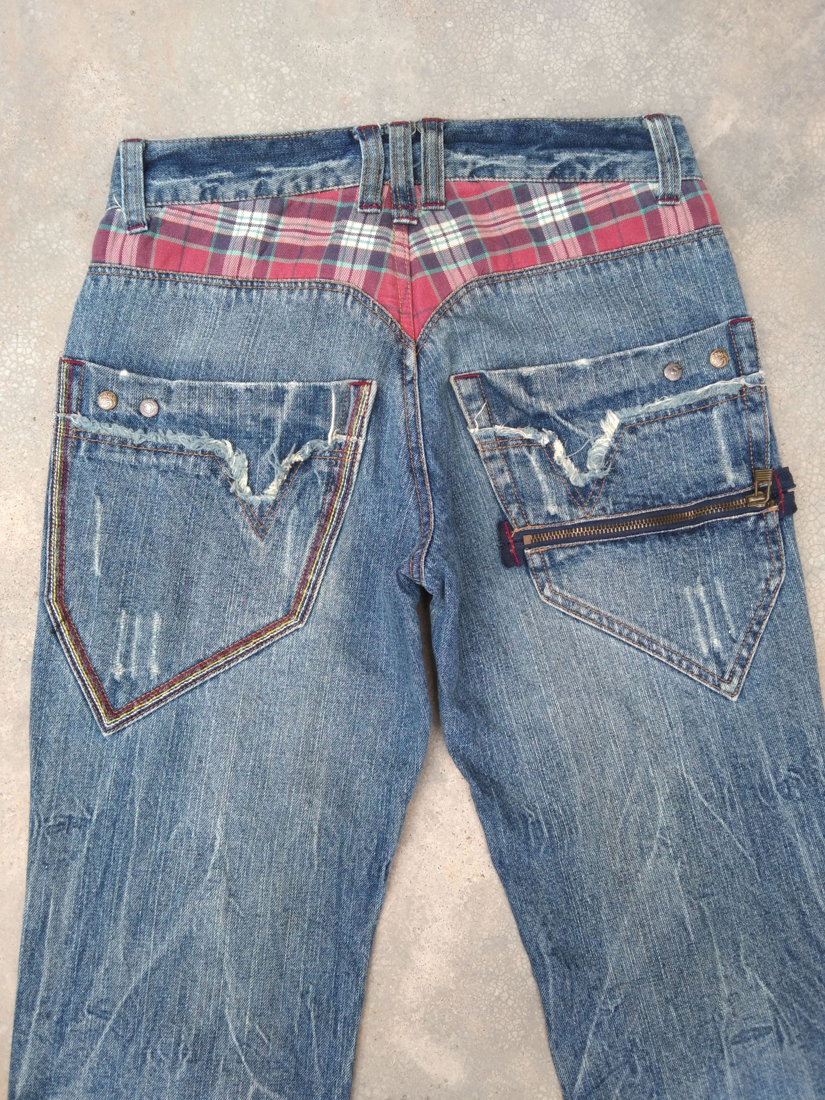 Japanese Brand Vintage Japanese Boot Cut Jeans 29x33 Size US 29 - 3 Thumbnail