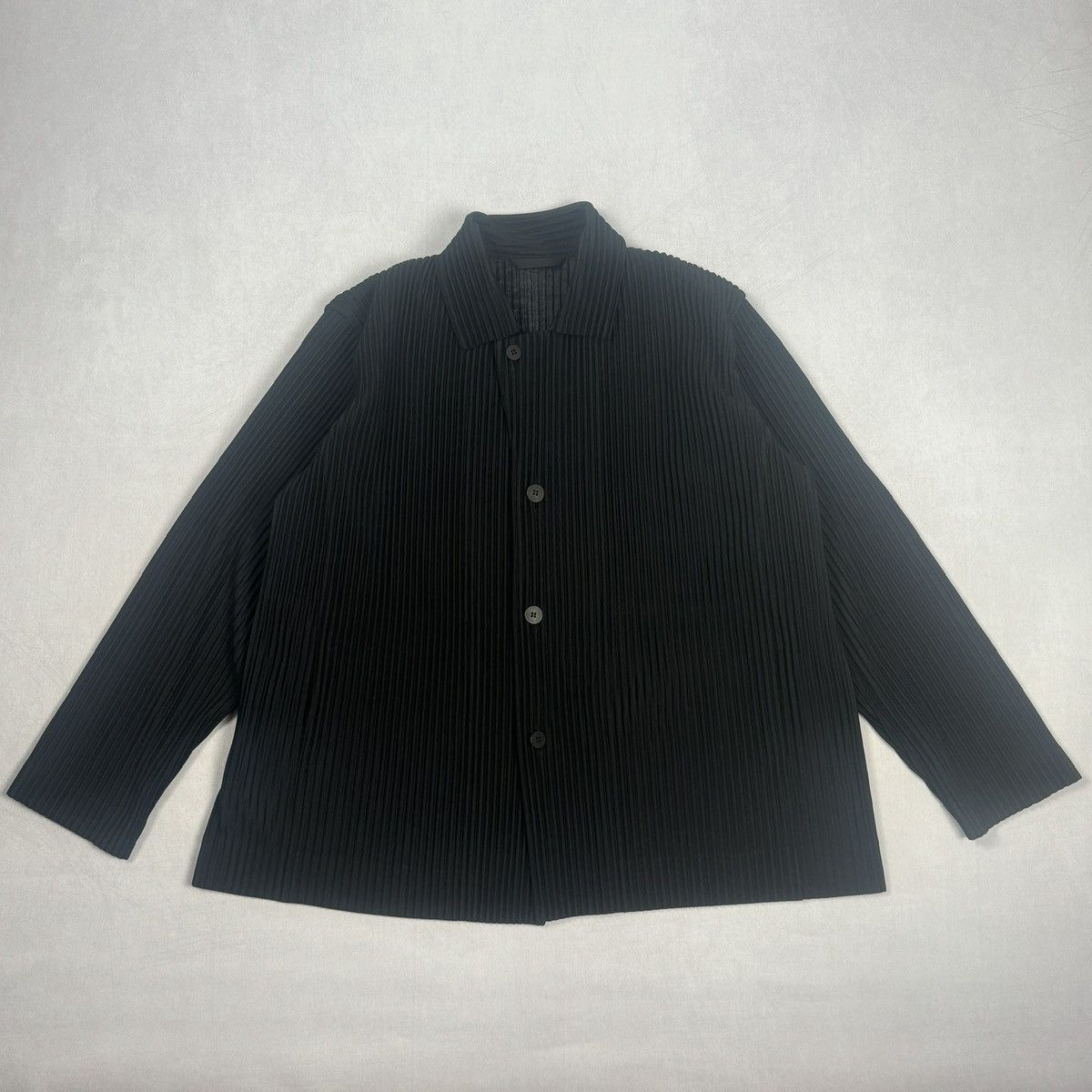 FW23 Button Pleated Jacket