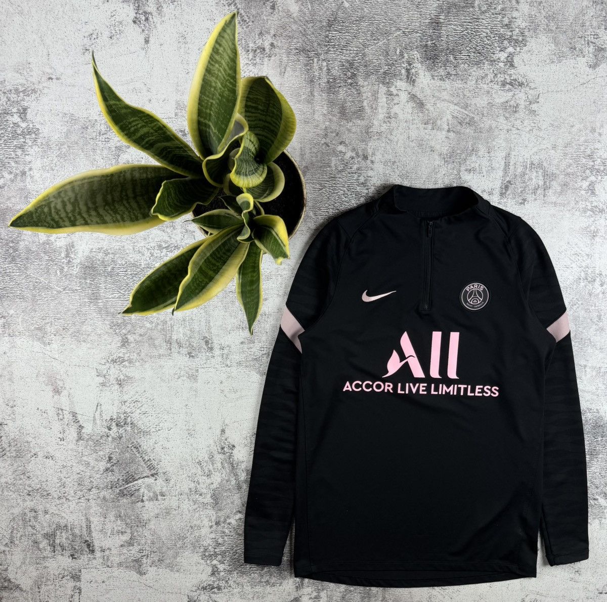 Nike MEN'S FC PARIS SAINT GERMAIN 2021/2022 PSG FOOTBALL SHIRT JERSEY SIZE XL Size US M / EU 48-50 / 2 - 1 Thumbnail