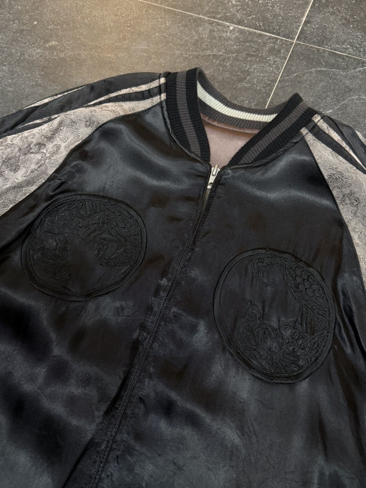Japanese Brand Vintage Japanese Clasic Script Embroidery Dragon Reversible Size US XL / EU 56 / 4 - 9 Thumbnail
