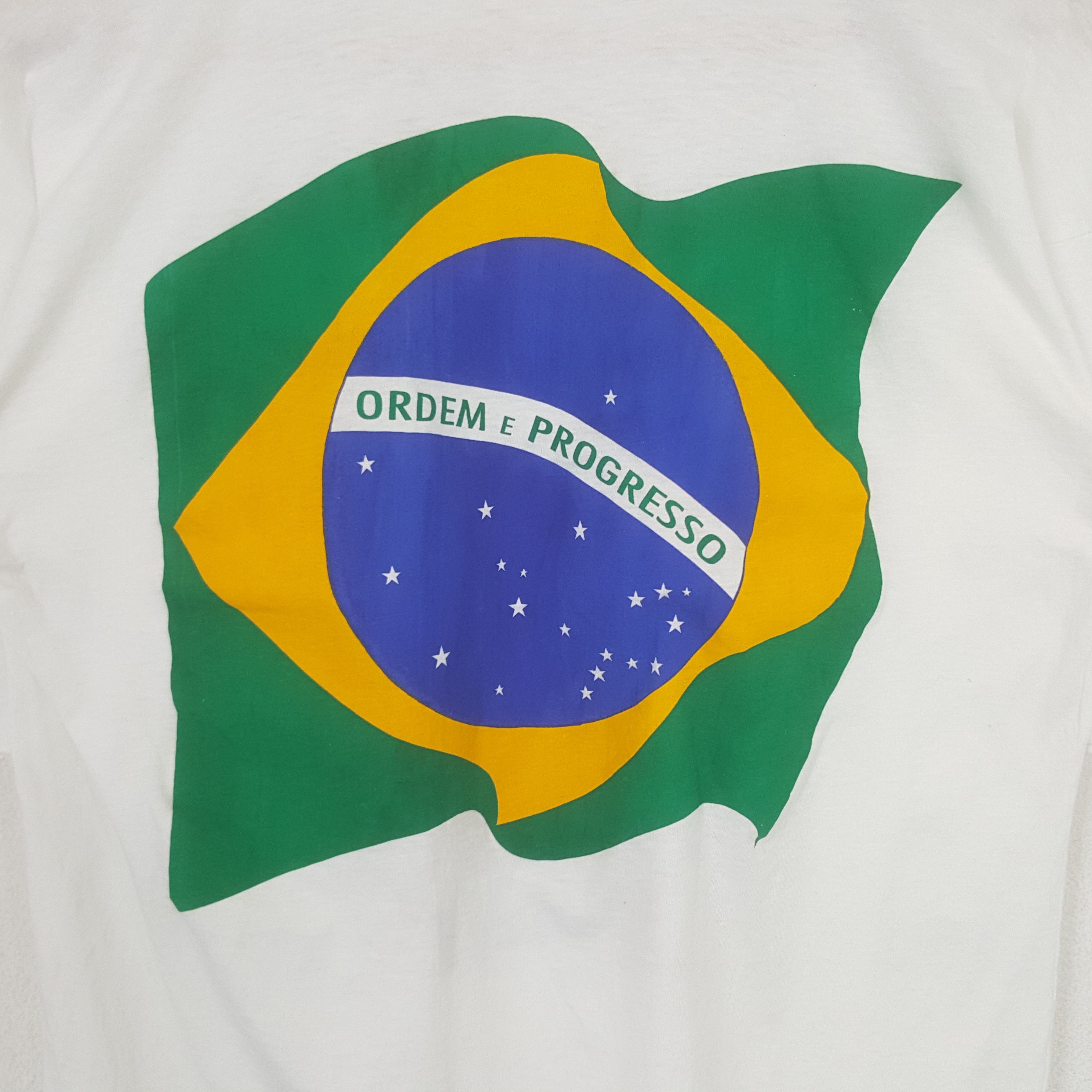 Vintage Vintage Aryton Senna Formula One Racing Tshirt C301N57 Size US S / EU 44-46 / 1 - 4 Thumbnail