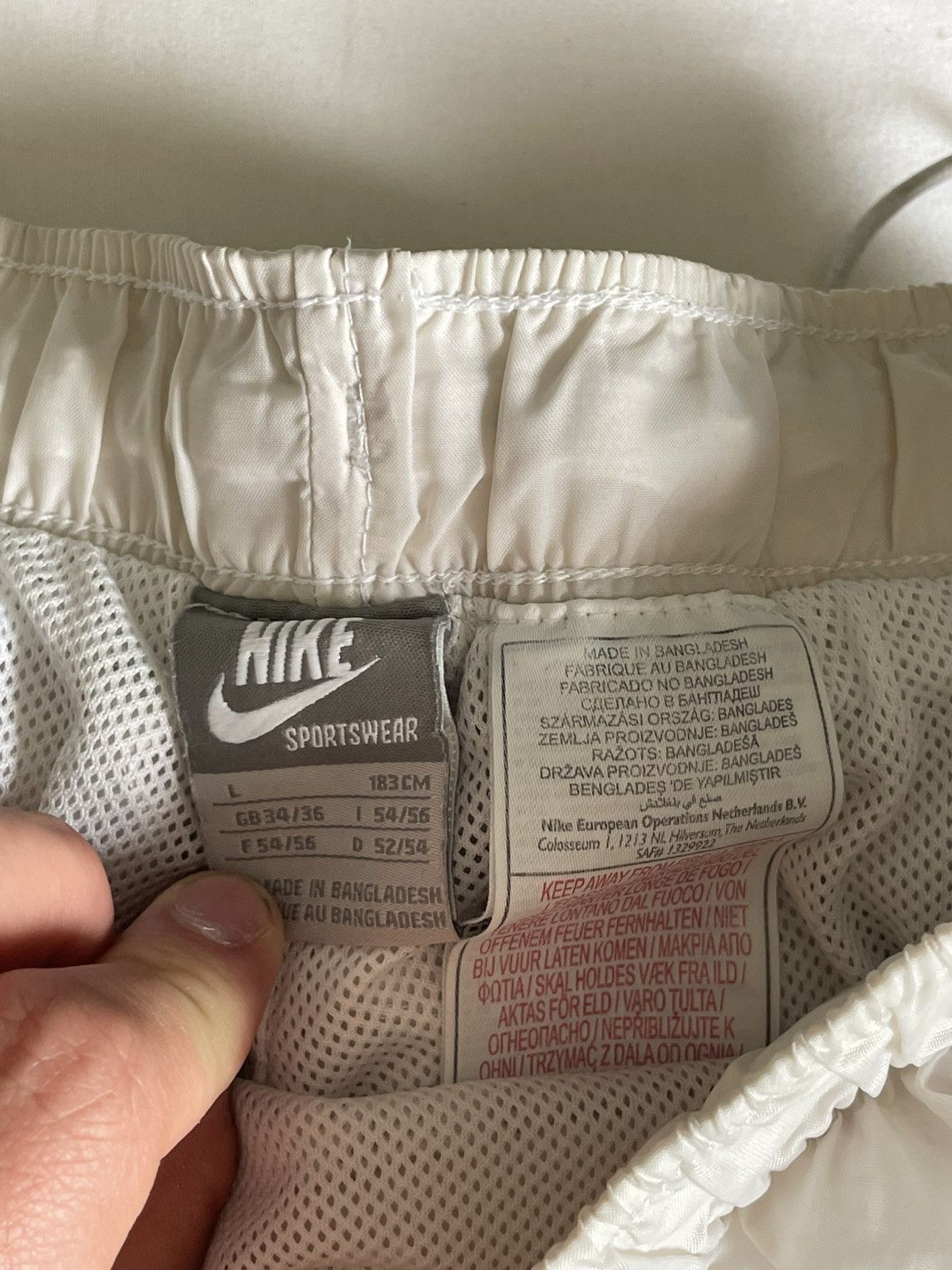 Nike nike vintage nylon pants Size US 34 / EU 50 - 5 Thumbnail