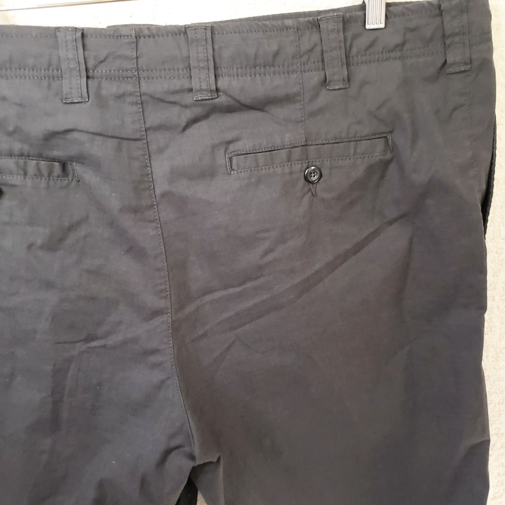 Vintage VINTAGE True Nation Flex Shorts Men Bermuda Flat Front Black 44 Waistband Comfort Mens BERMUDA 90s Size US 44 / EU 60 - 6 Thumbnail