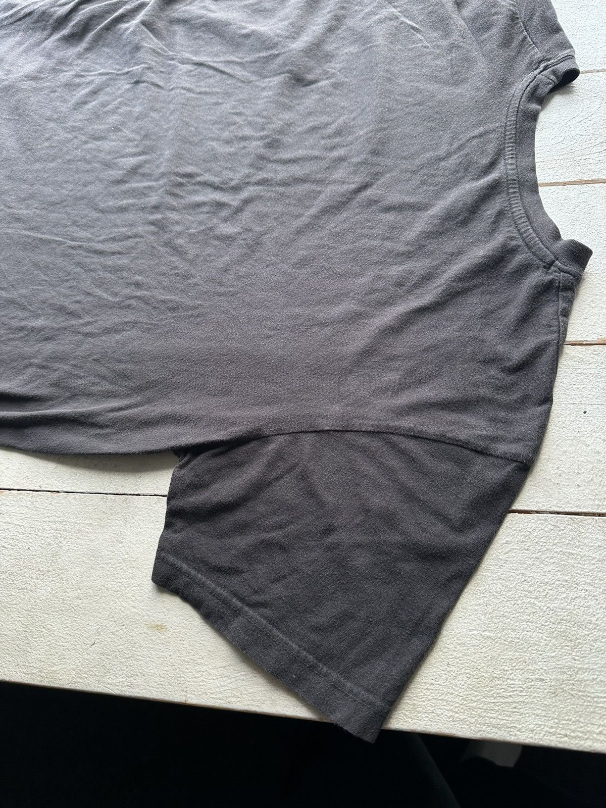 Guess 🚨AVANT-GARDE GUESS TANK MEN Y2k BIG LOGO Size US L / EU 52-54 / 3 - 10 Thumbnail