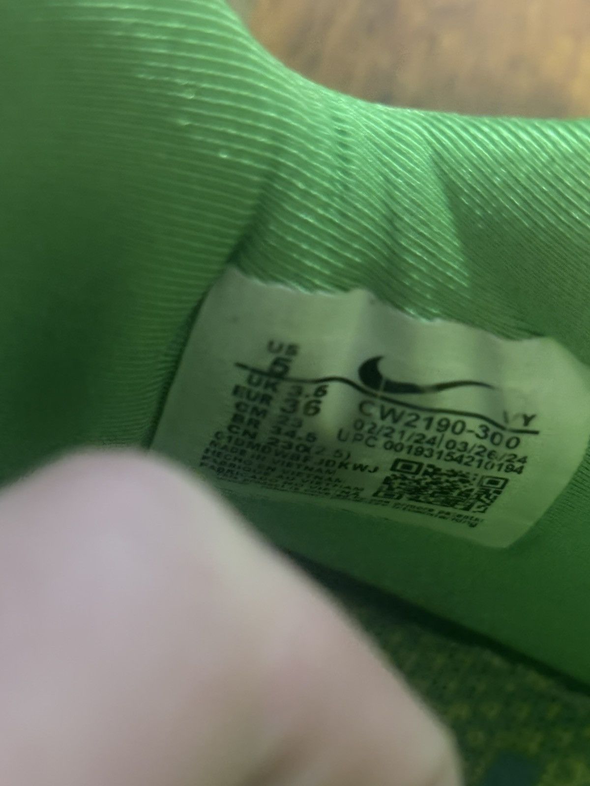 Nike Nike kobe 6 ‘grinch’ Size US 5 / EU 37 - 6 Thumbnail