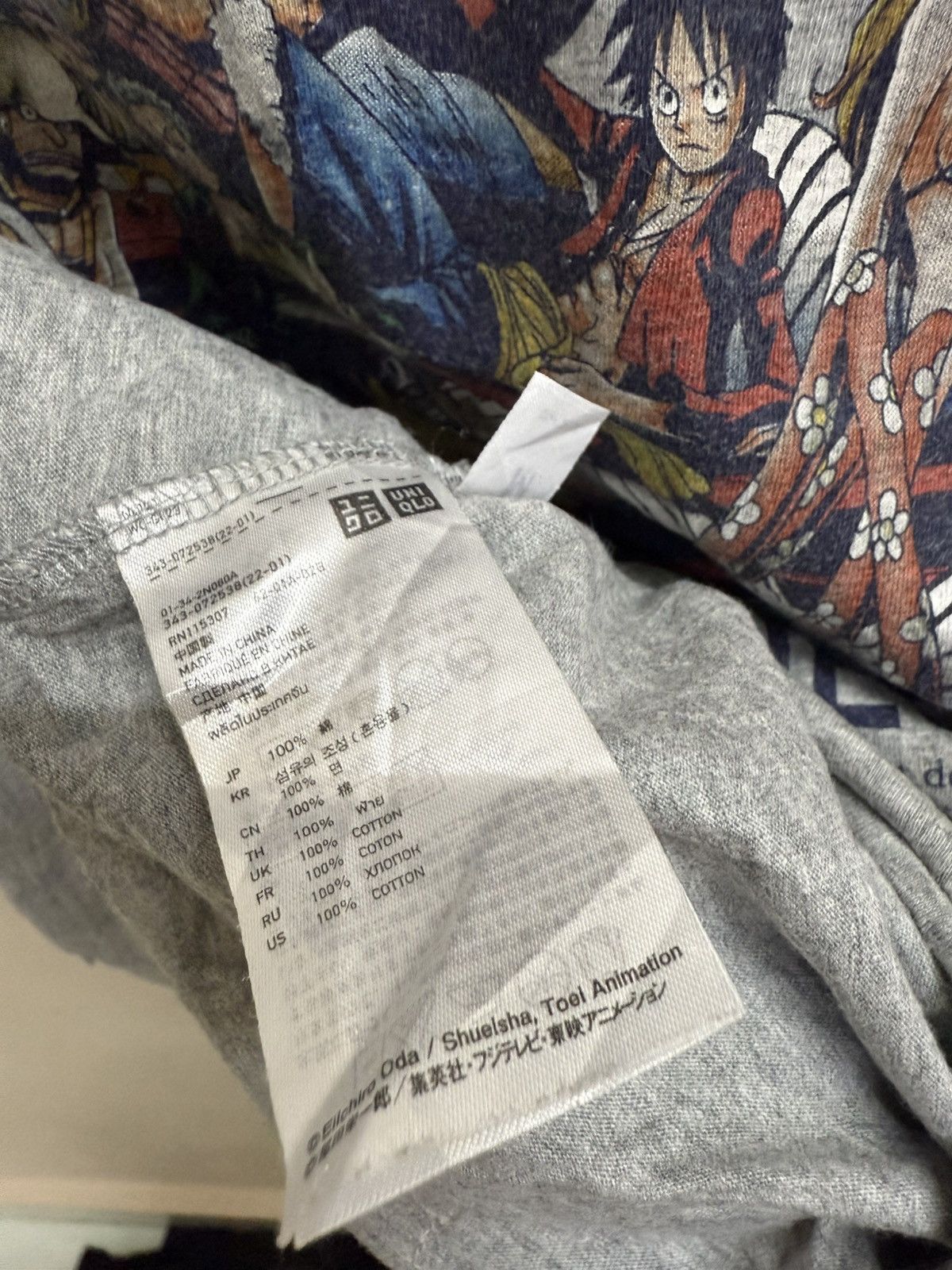 One Piece One piece x uniqlo Japanese Anime Series Tshirt Size US S / EU 44-46 / 1 - 9 Thumbnail