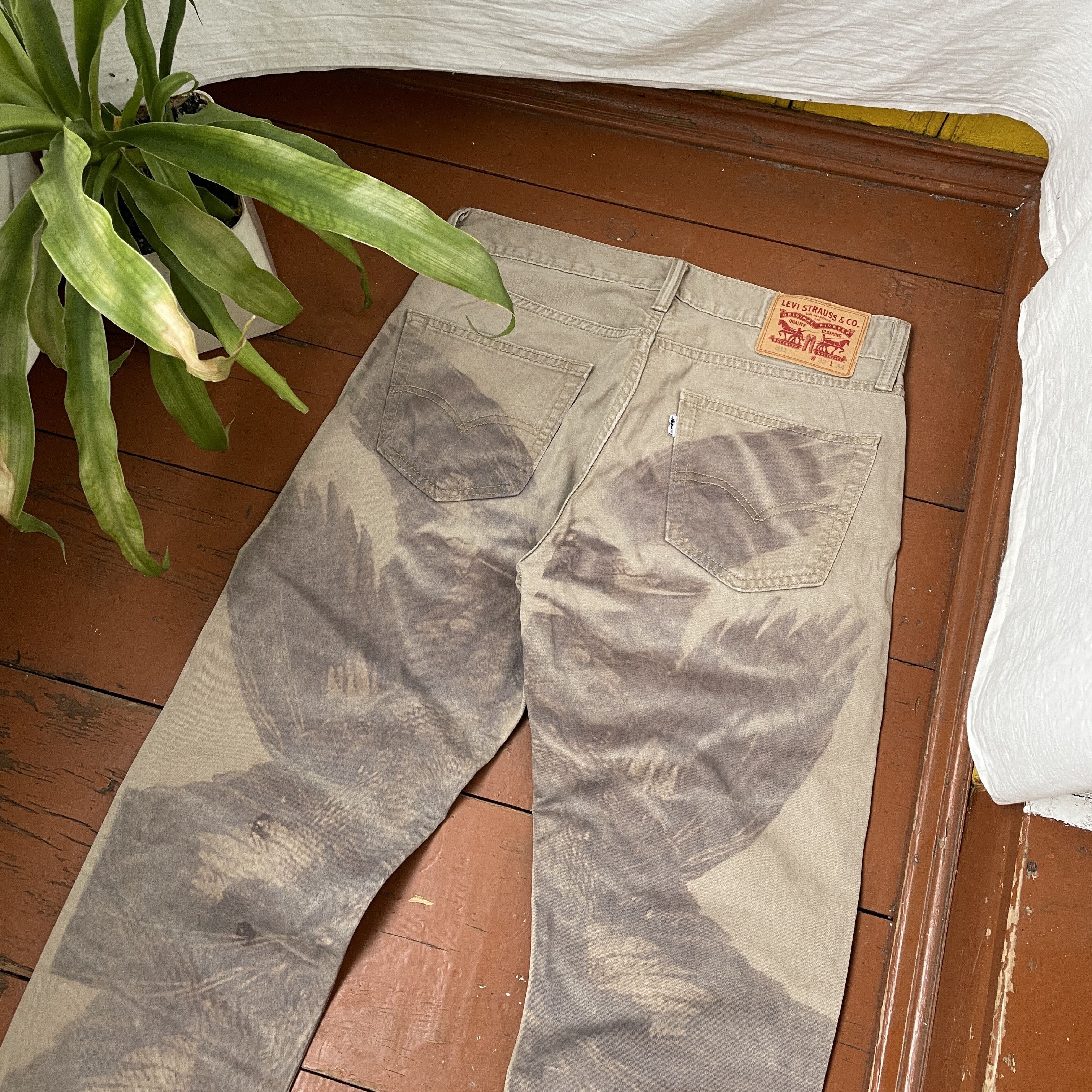 Levi's Wings Art Levi's Custom 1of1 pants Rare opium y2k faded Size US 33 - 6 Thumbnail