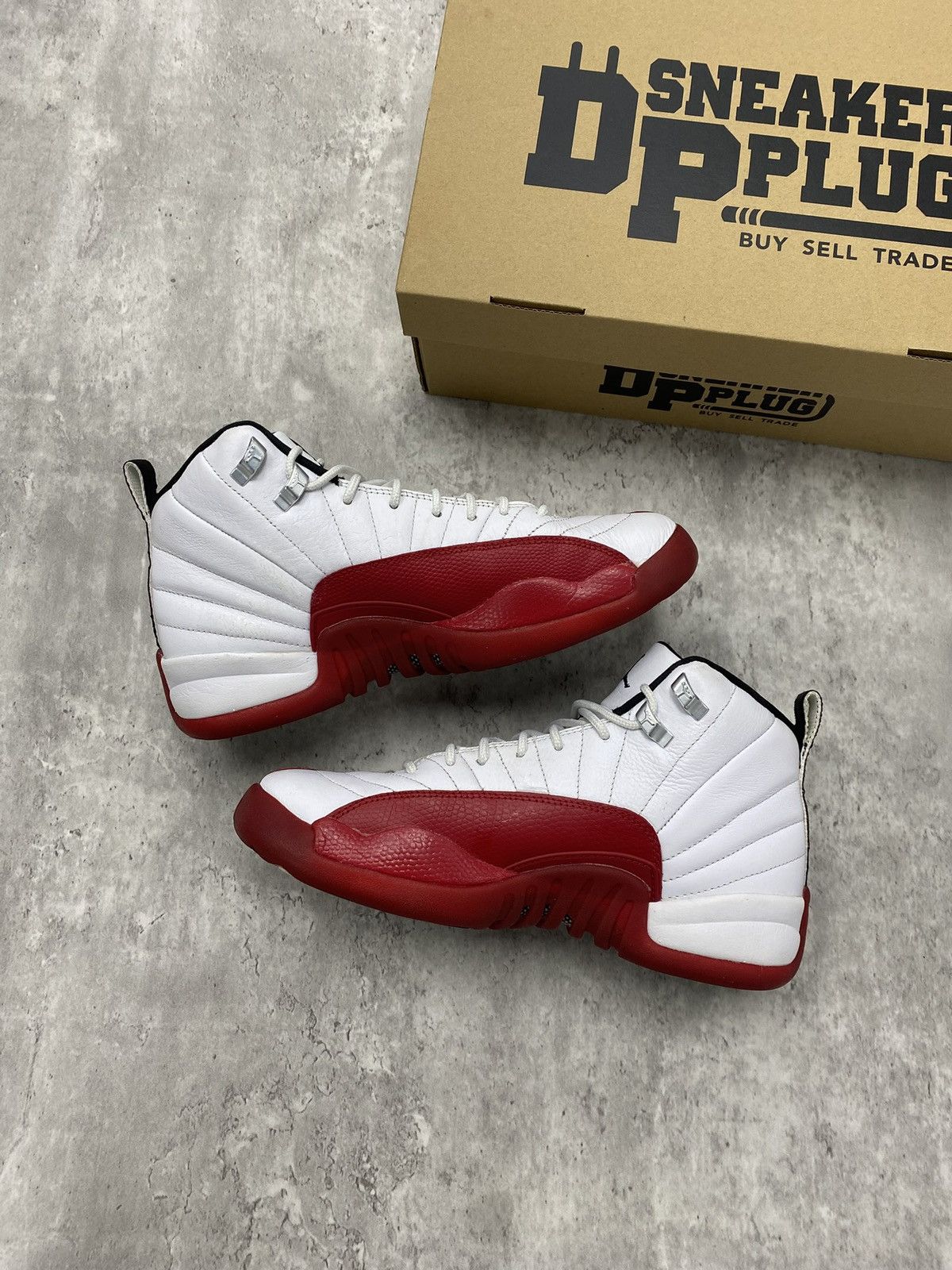 Jordan Brand Size 7Y - Jordan 12 Retro “Cherry” 2023 Size US 7 / EU 40 - 2 Thumbnail