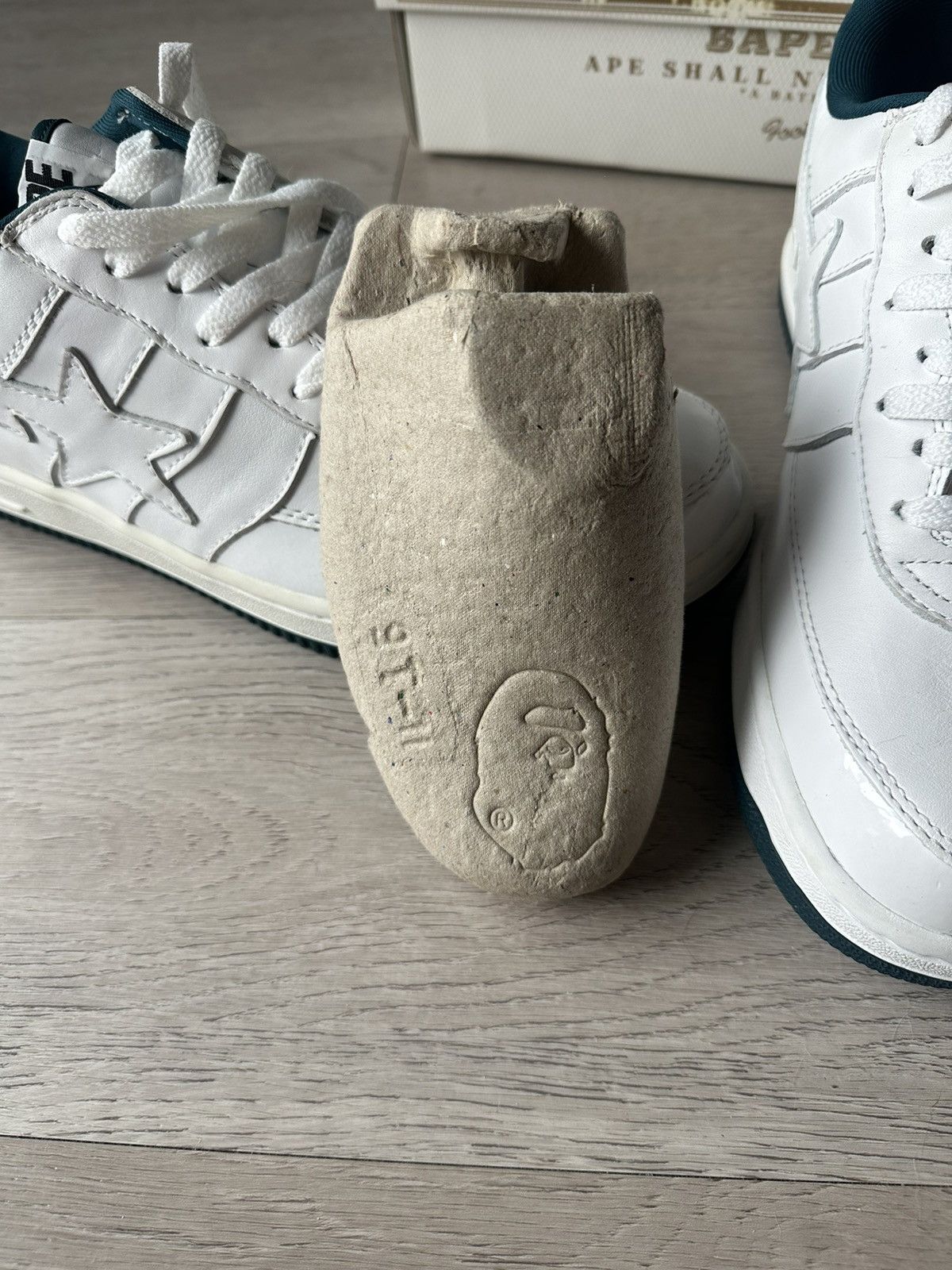 Bape × Kaws Bape x Kaws Bapesta (2005) Size US 10.5 / EU 43-44 - 5 Thumbnail