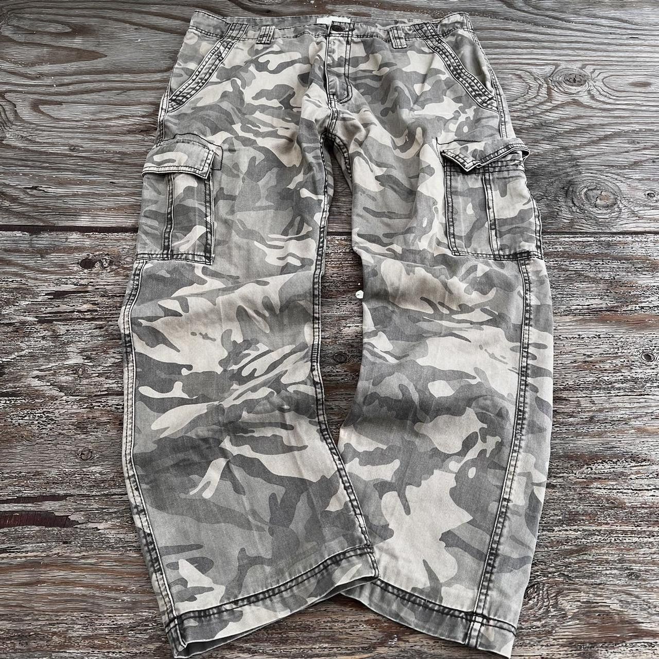 Carhartt Vintage Camo Baggy Cargo Pants | Grailed