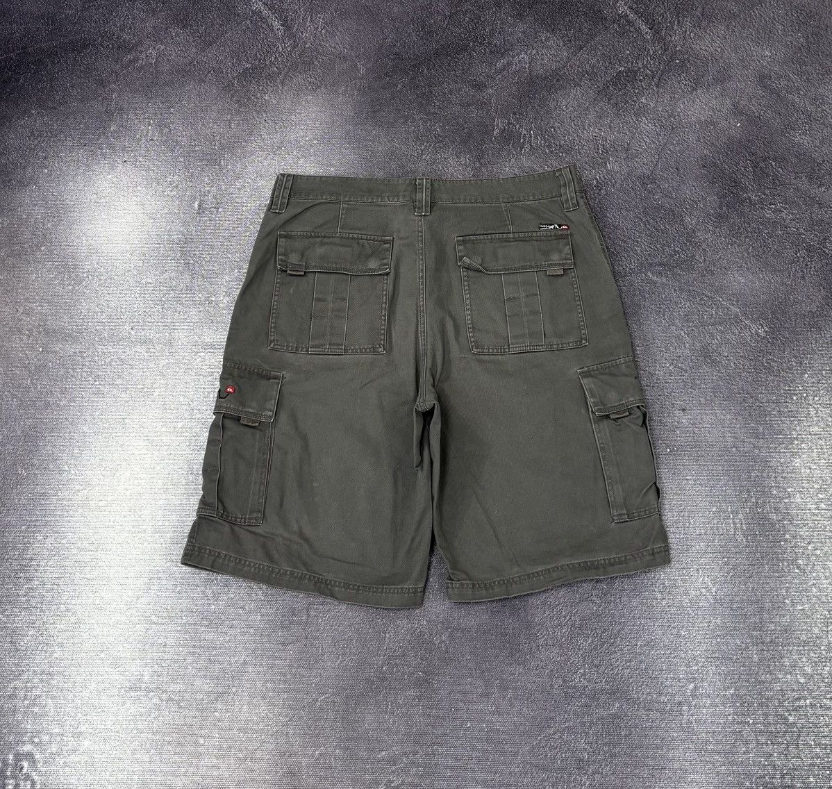 Quiksilver Vintage Quiksilver 2000s Y2K Gray Utility Baggy Cargo Shorts Size US 34 / EU 50 - 2 Thumbnail